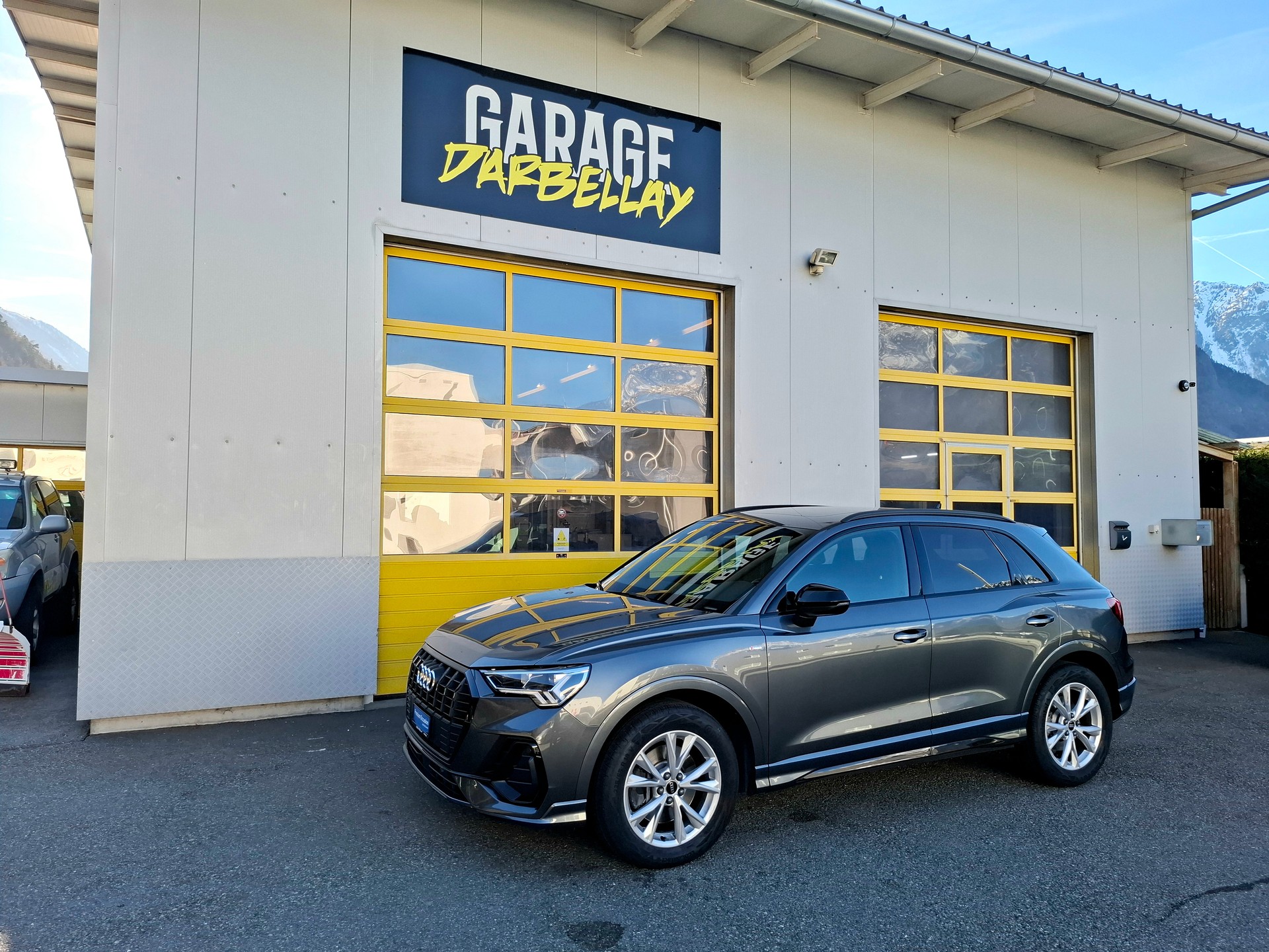 AUDI Q3 40 TDI S line quattro S-tronic