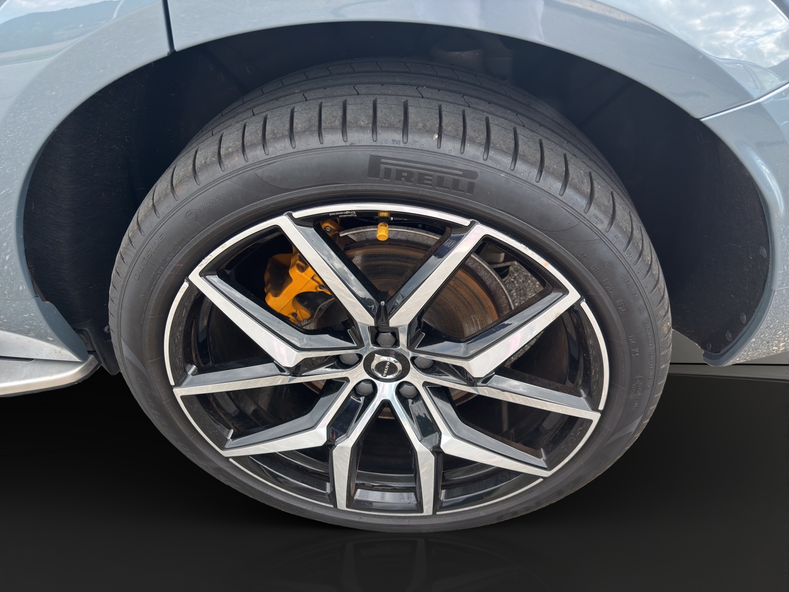 VOLVO XC60 2.0 T8 TE Polestar eAWD-image-4