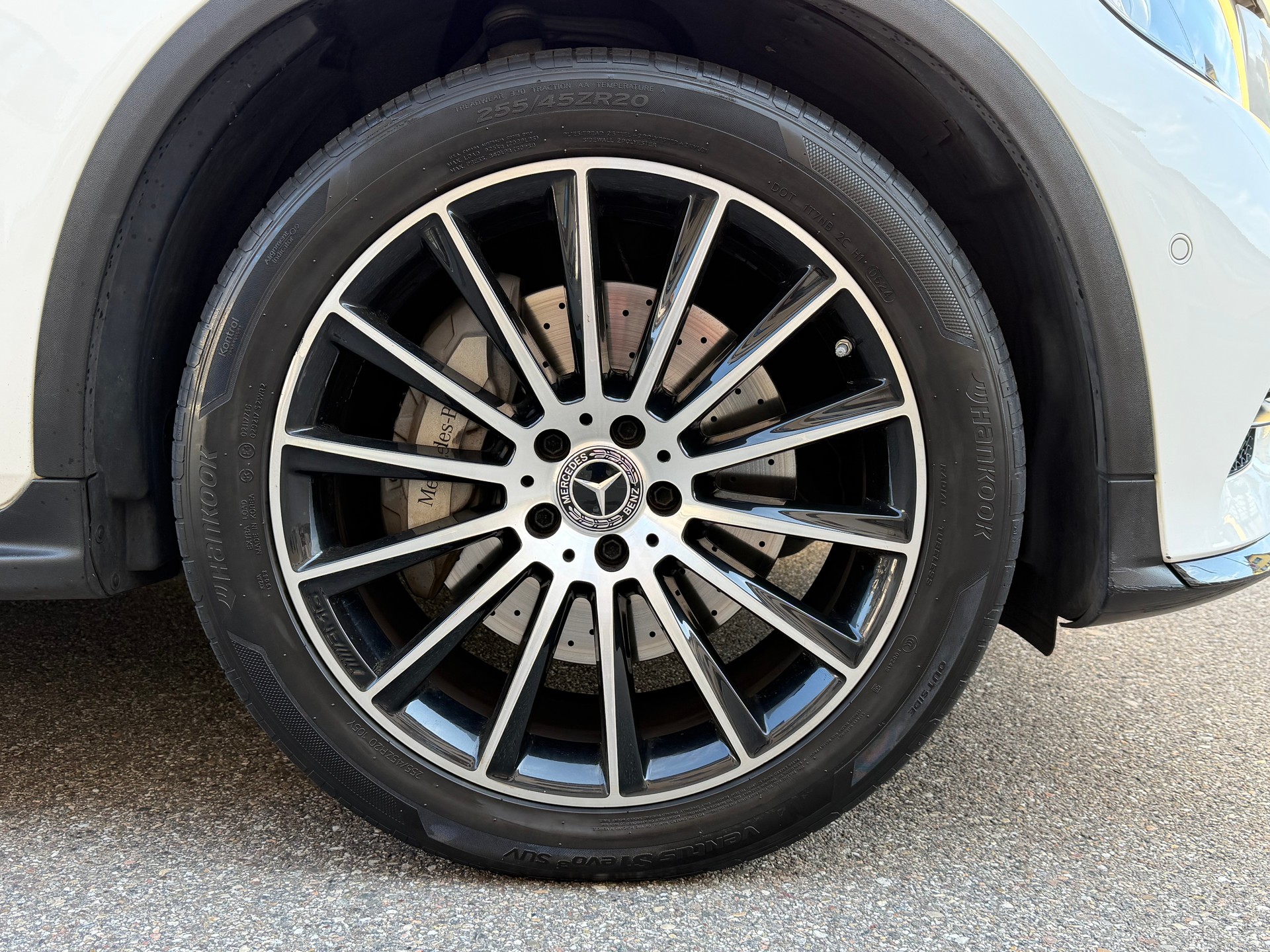 MERCEDES-BENZ GLC 350 d AMG Line 4Matic 9G-Tronic-image-7