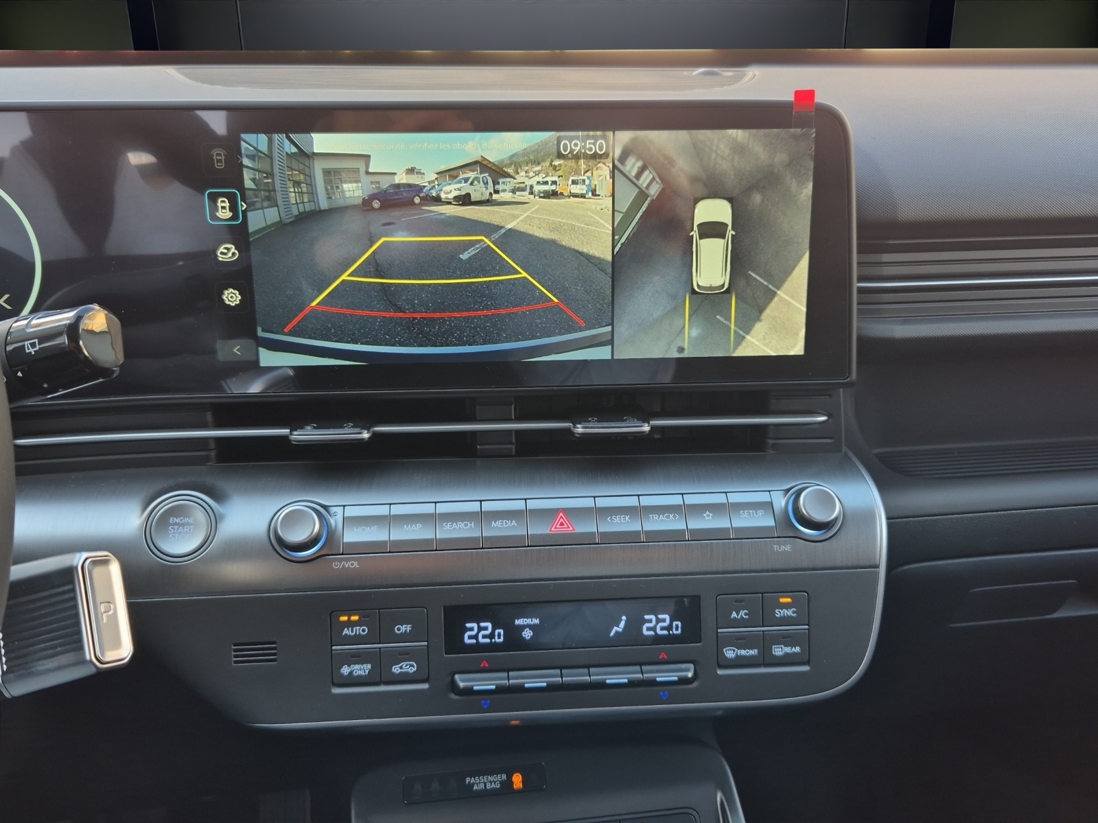 HYUNDAI Kona 1.6 GDi HEV Amplia DCT-image-9