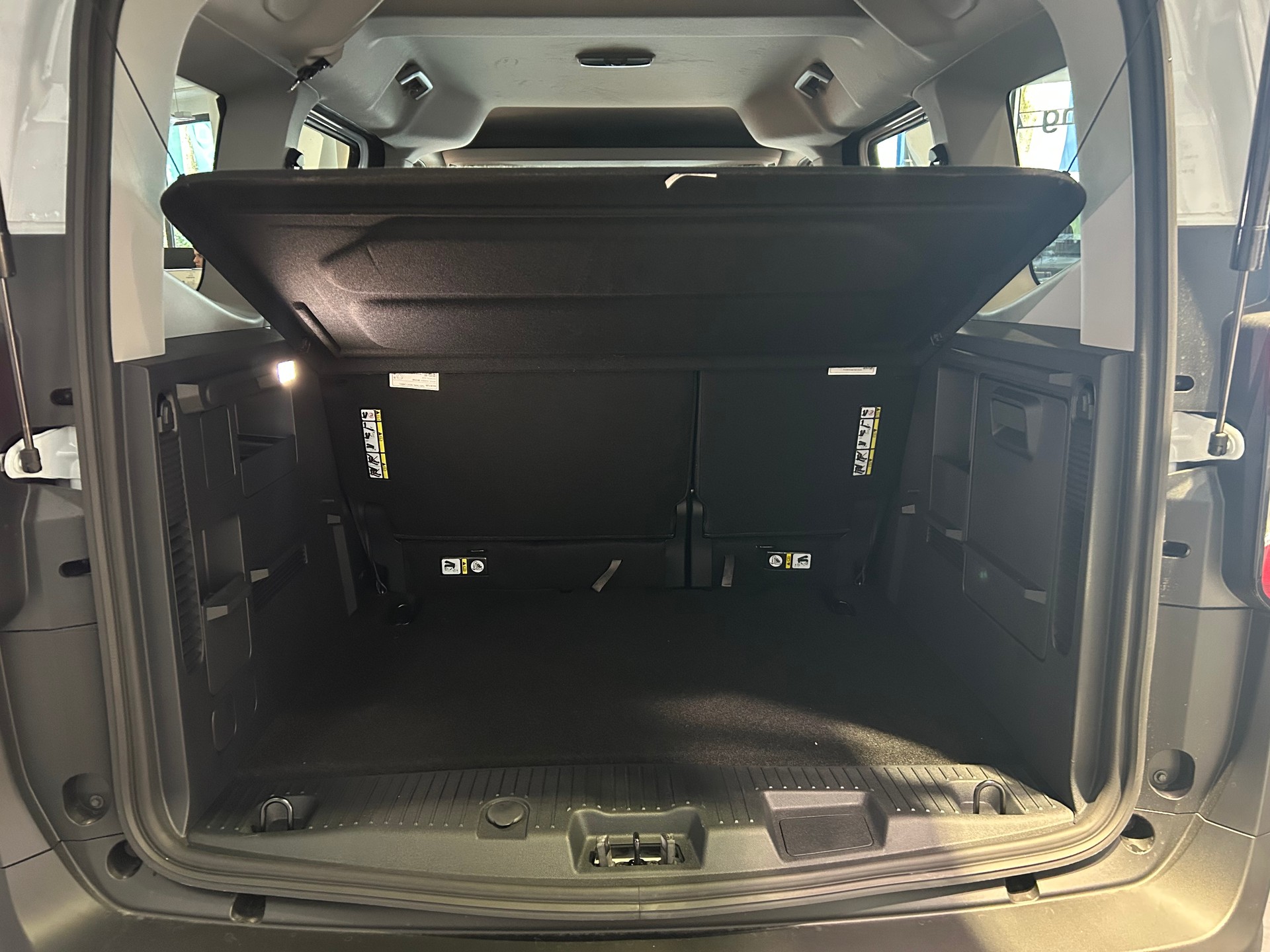 FORD Tourneo Courier 1.0 EcoBoost Active Automat-image-14