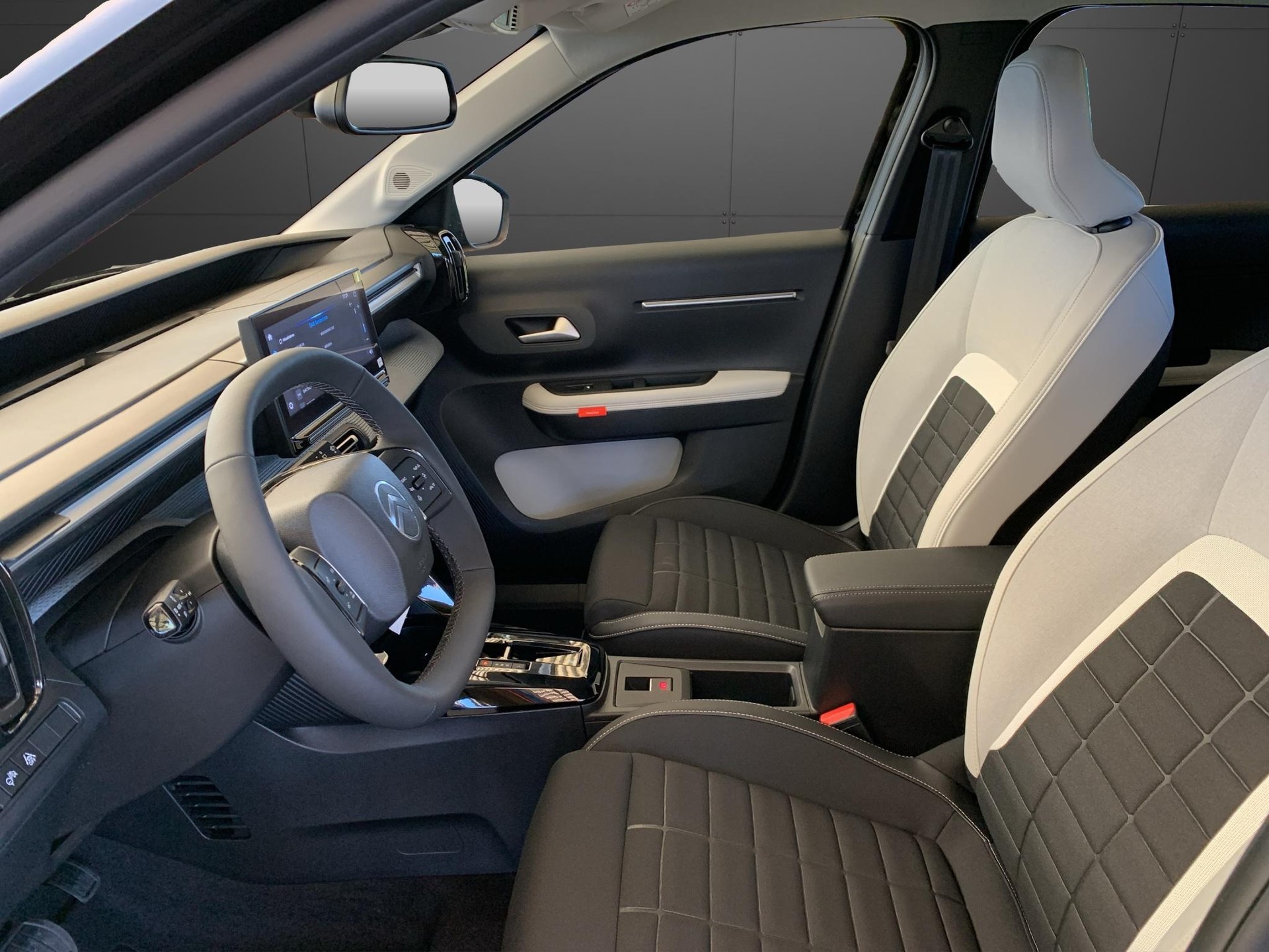 CITROEN C3 1.2 Hybrid Max-image-2