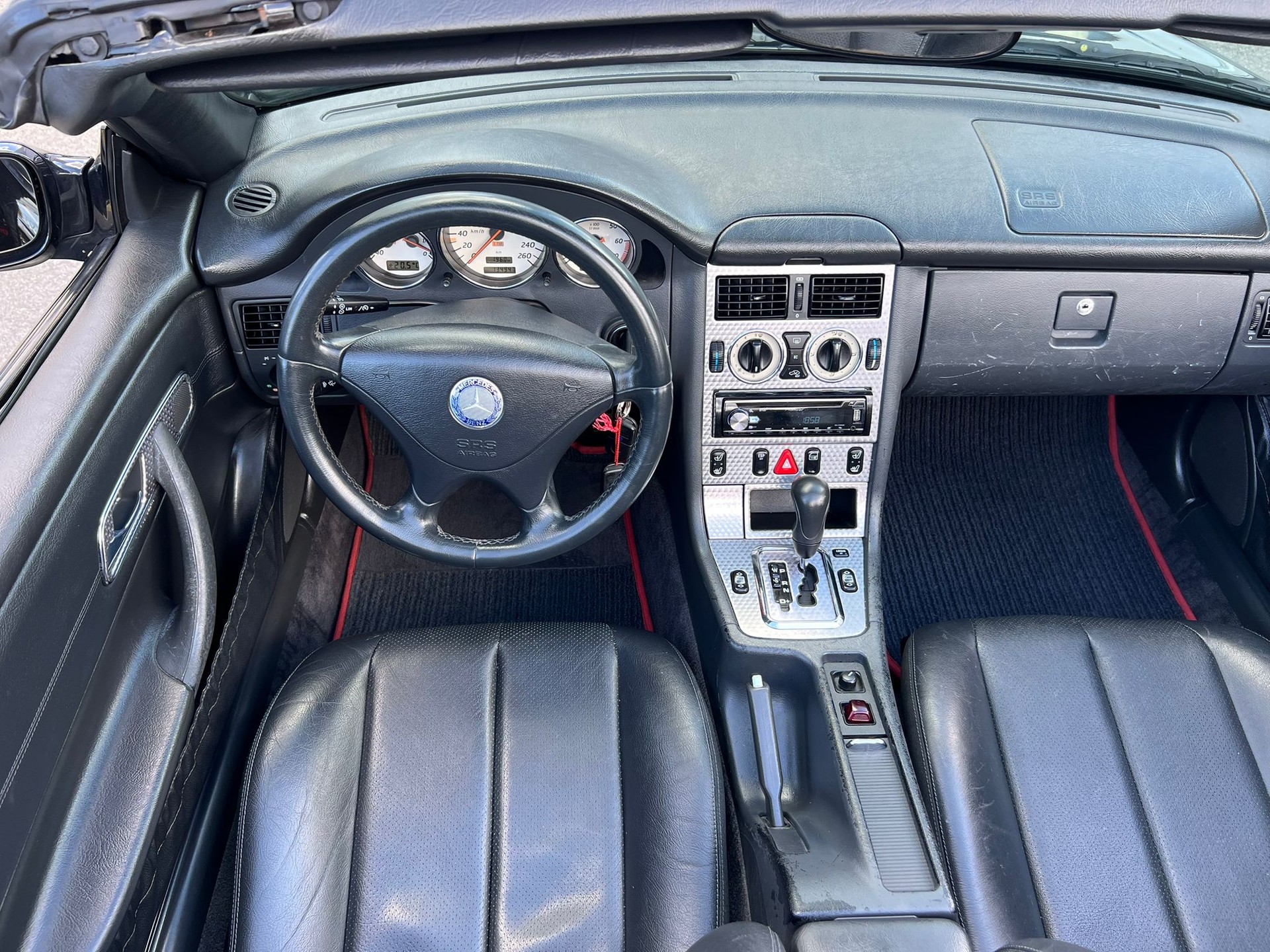 MERCEDES-BENZ SLK 320-image-11
