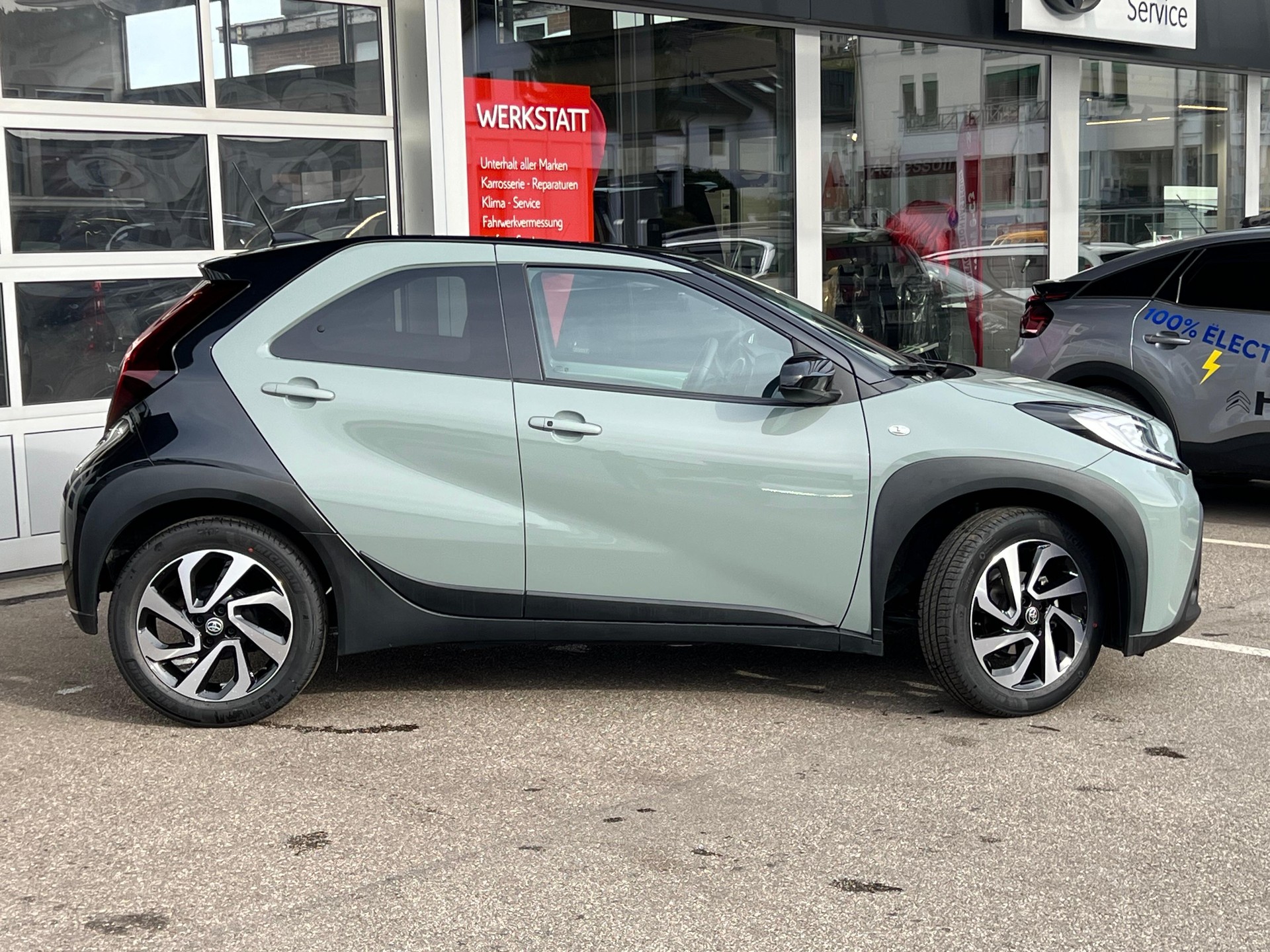 TOYOTA Aygo X 1.0 VVT-i Trend-image-4