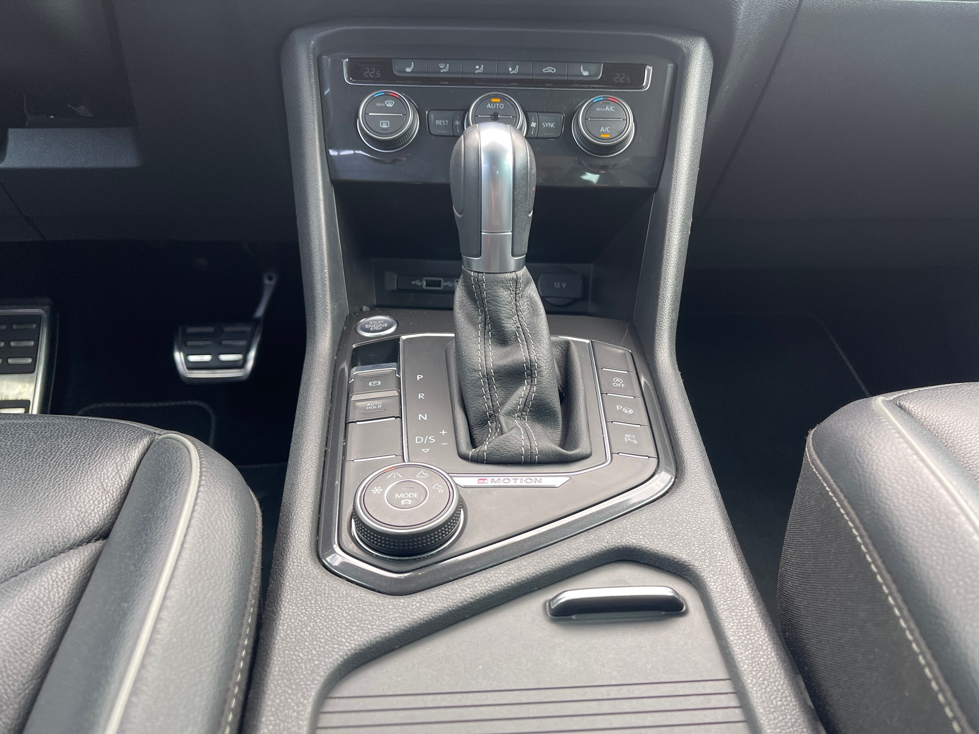 VW Tiguan 2.0TSI Highline 4Motion DSG-image-15