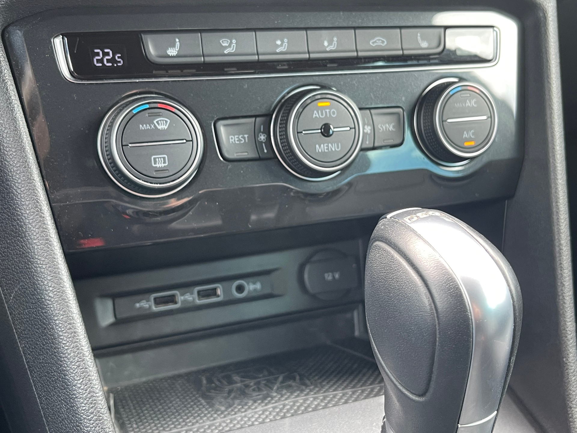 VW Tiguan 2.0TSI Highline 4Motion DSG-image-16