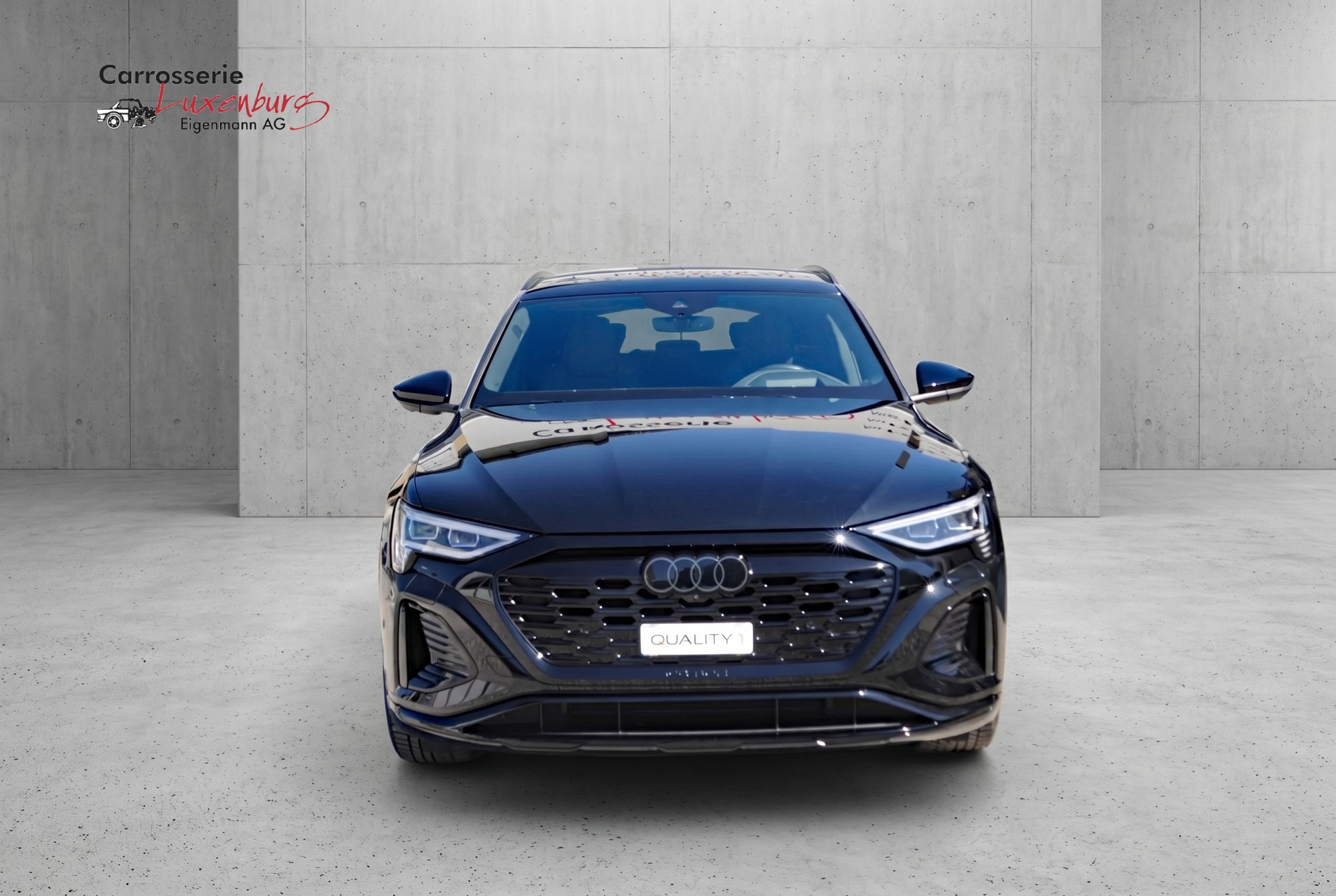 AUDI Q8 55 e-tron S line quattro-image-7