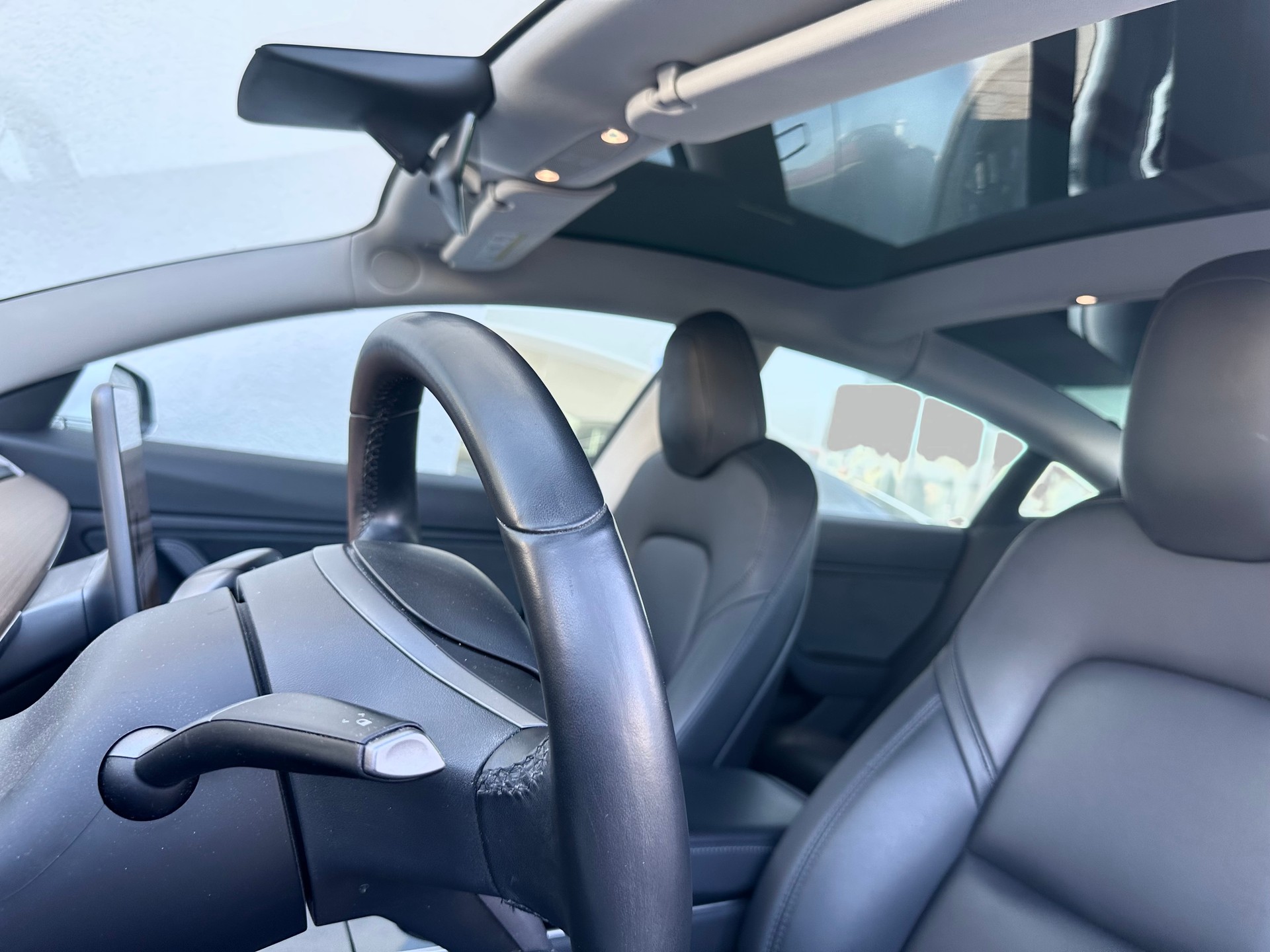 TESLA Model 3 Long Range Dual Motor AWD-image-9