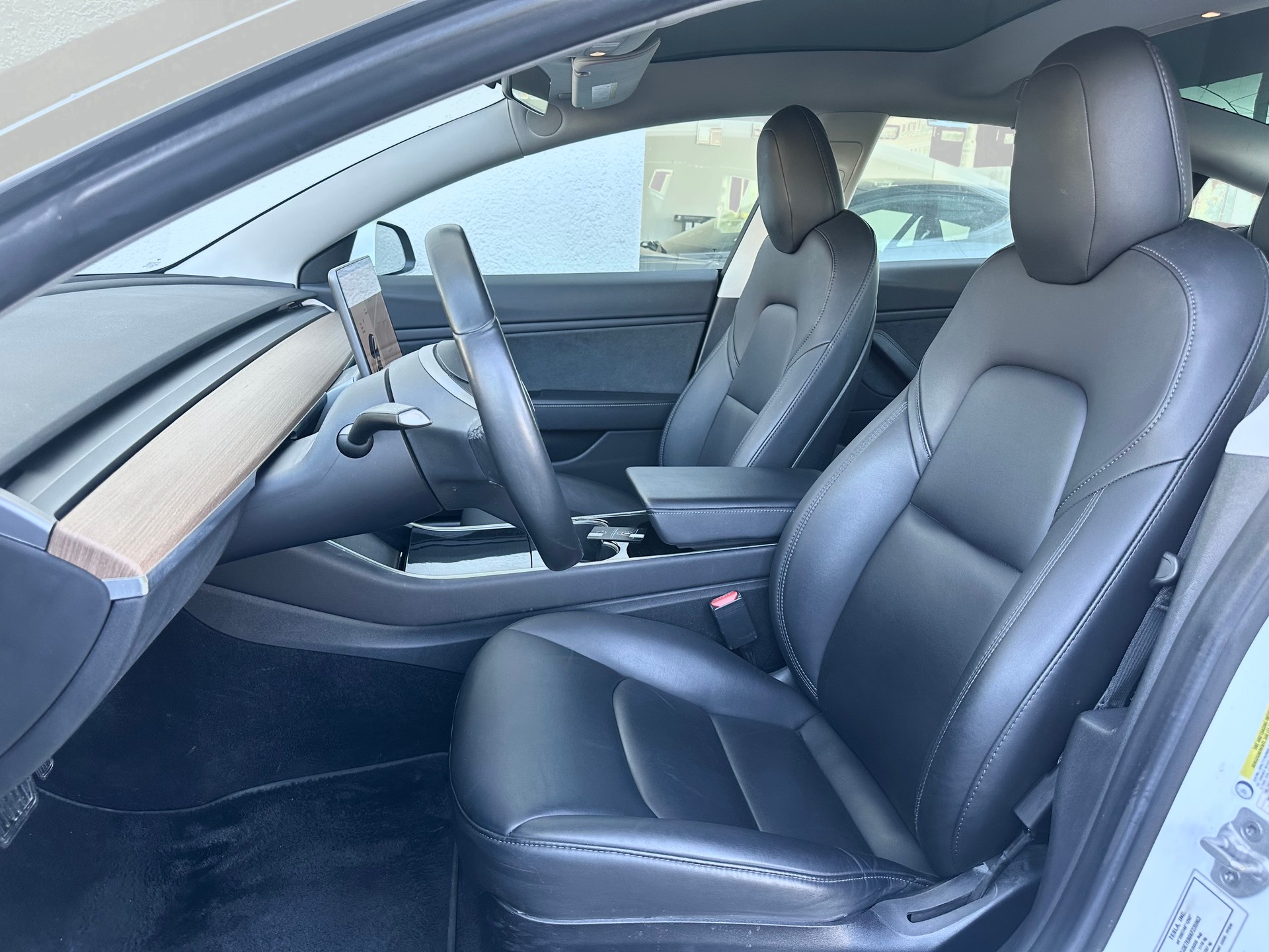 TESLA Model 3 Long Range Dual Motor AWD-image-7