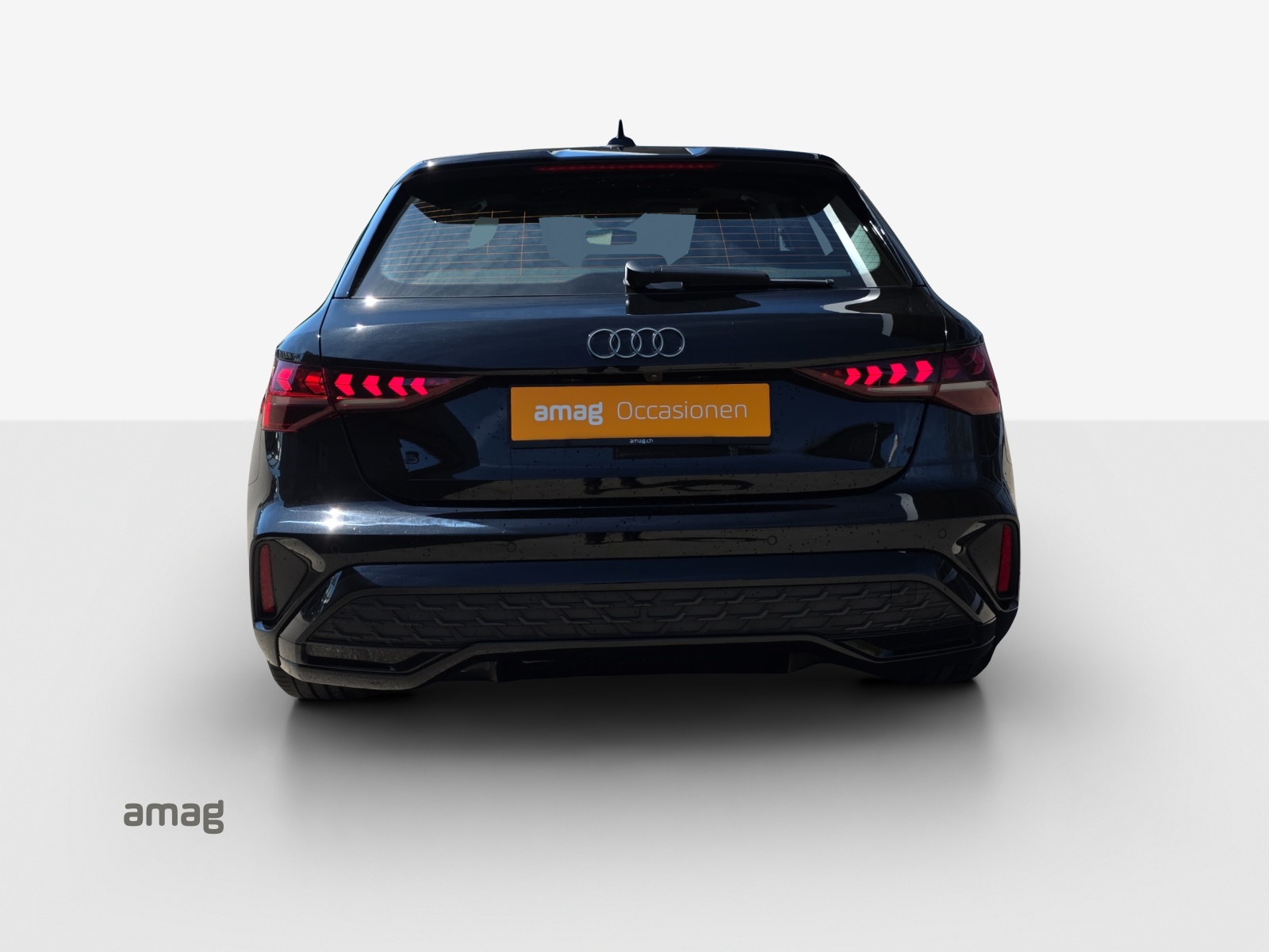 AUDI A3 Sportback 35 TFSI S line S-tronic-showroom-element-3