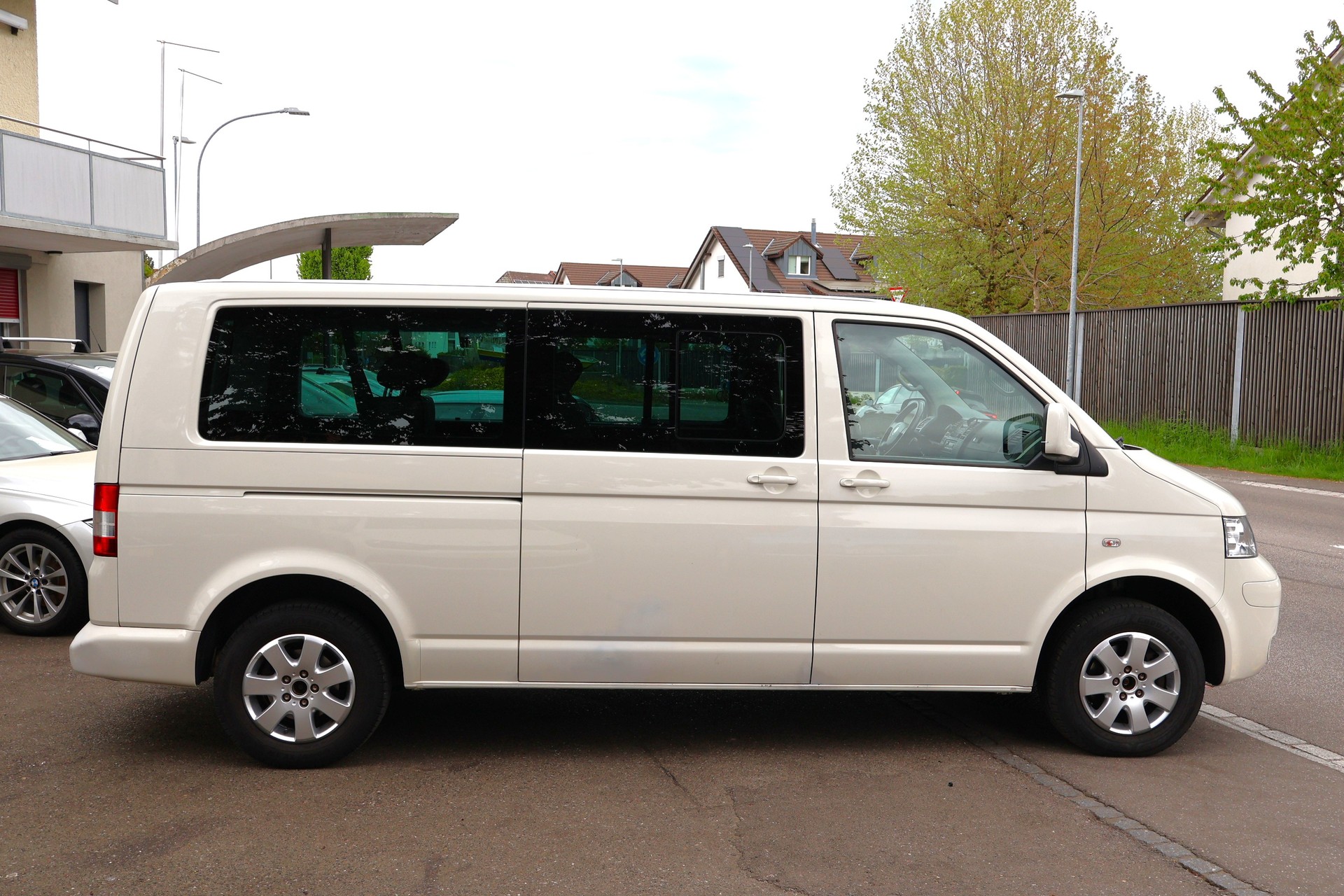 VW T5 Caravelle Comfort 2.5TDI PD 4M-image-4