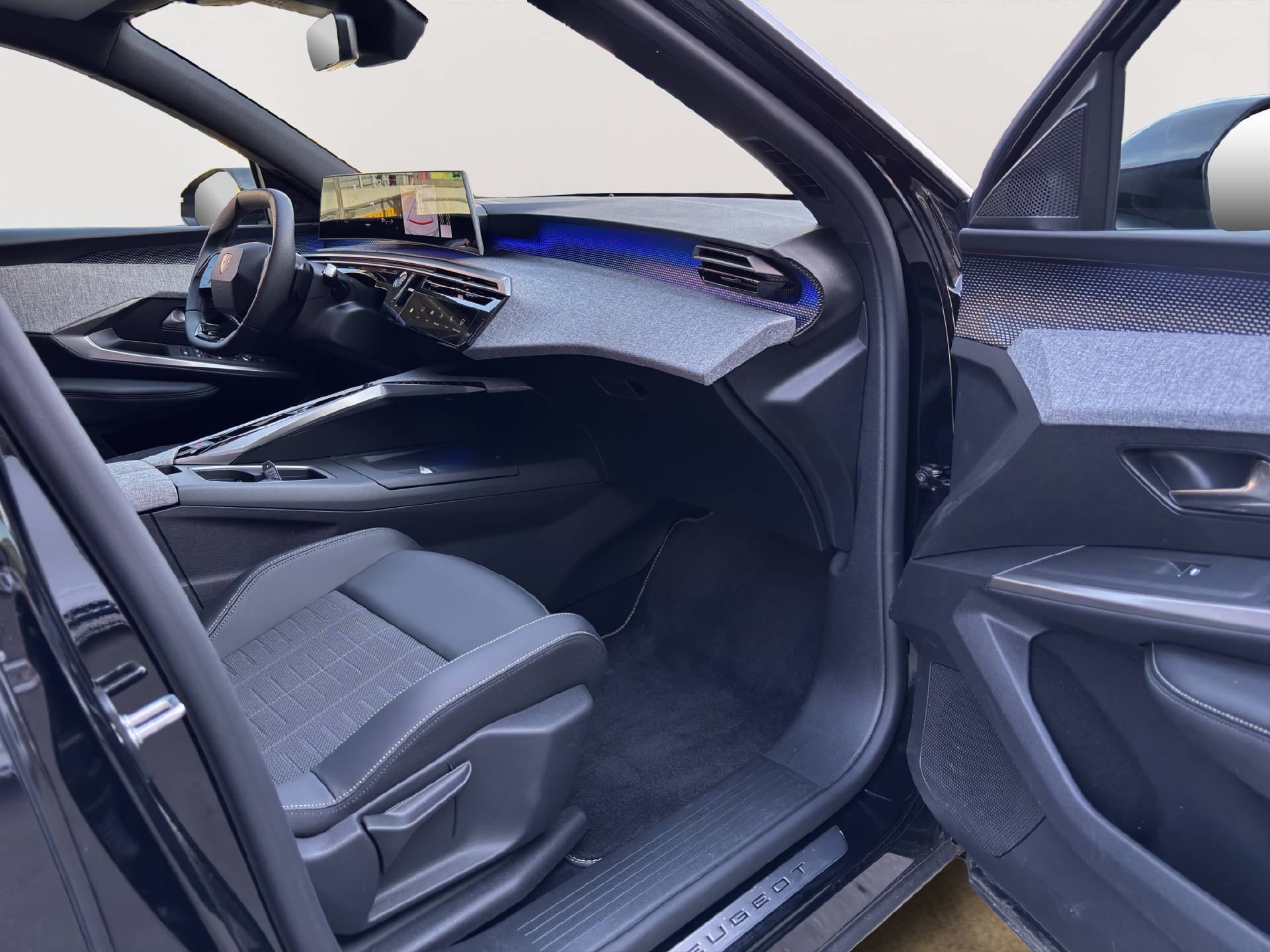 PEUGEOT 3008 1.2 Hybrid GT-image-18