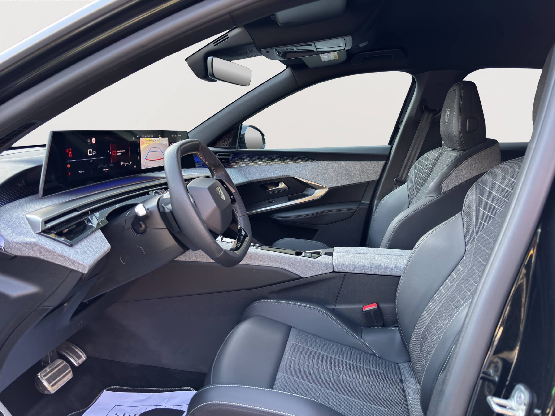 PEUGEOT 3008 1.2 Hybrid GT-image-8