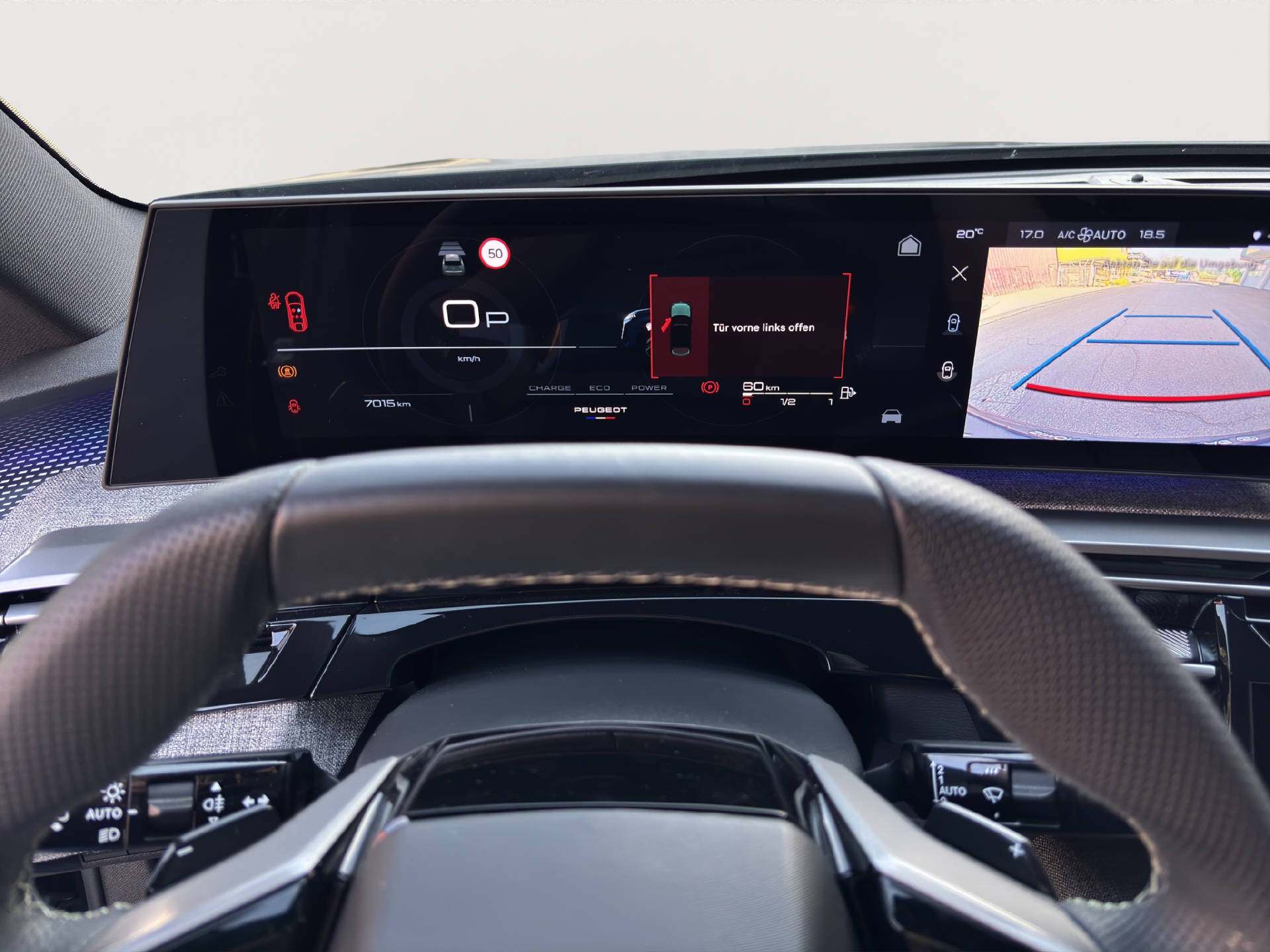 PEUGEOT 3008 1.2 Hybrid GT-image-10