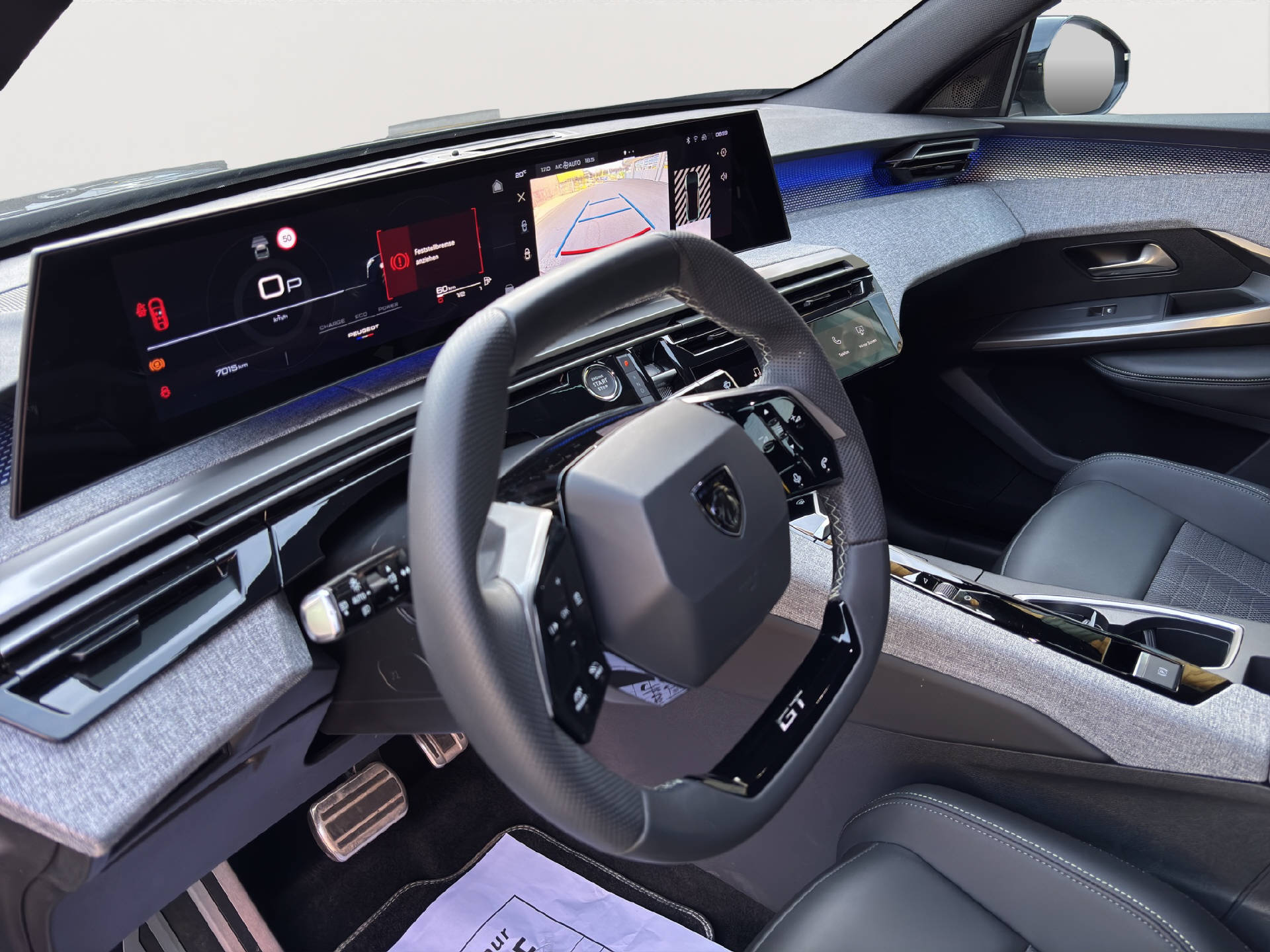PEUGEOT 3008 1.2 Hybrid GT-image-9