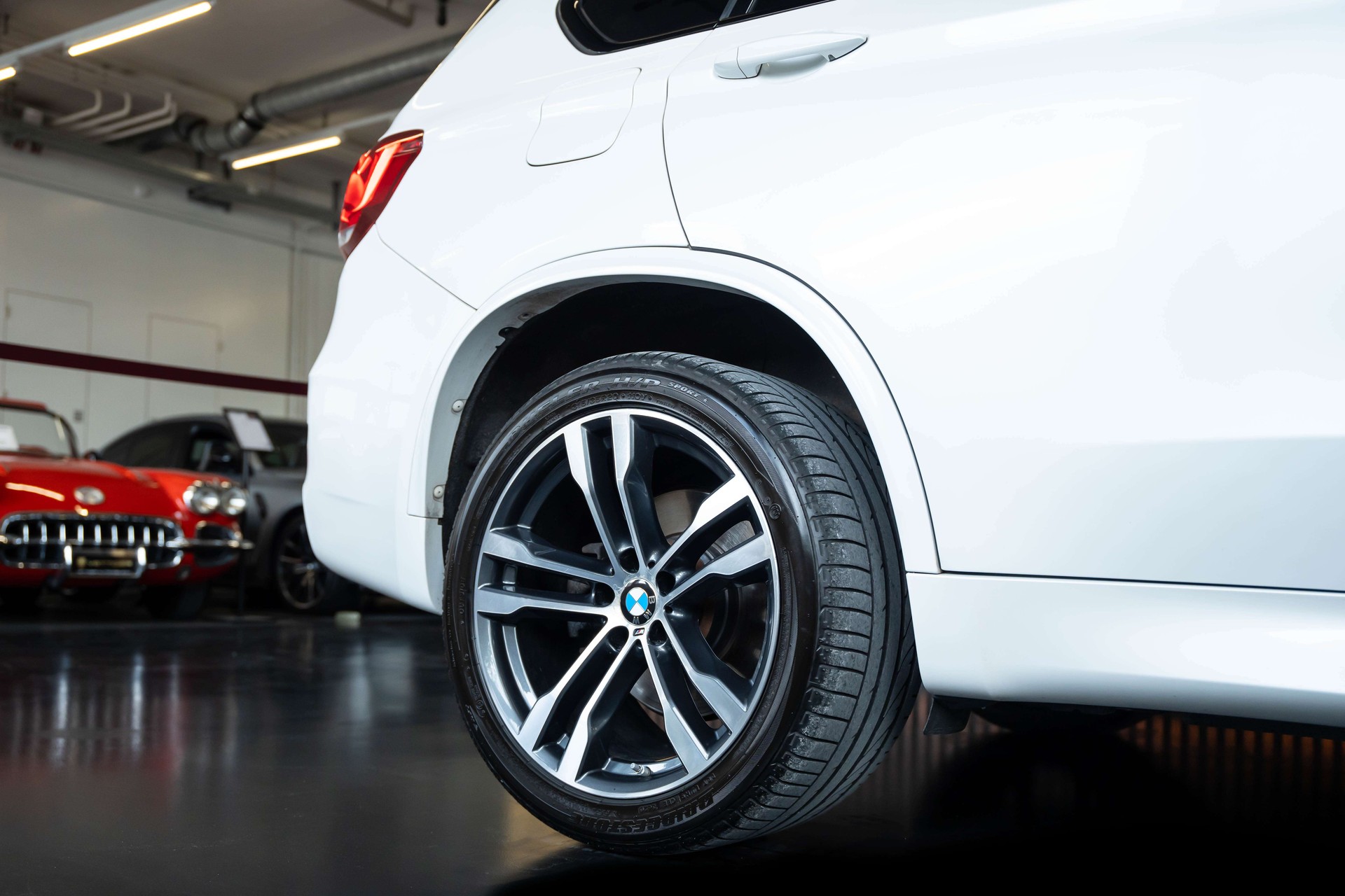 BMW X5 xDrive M50d Steptronic-image-9