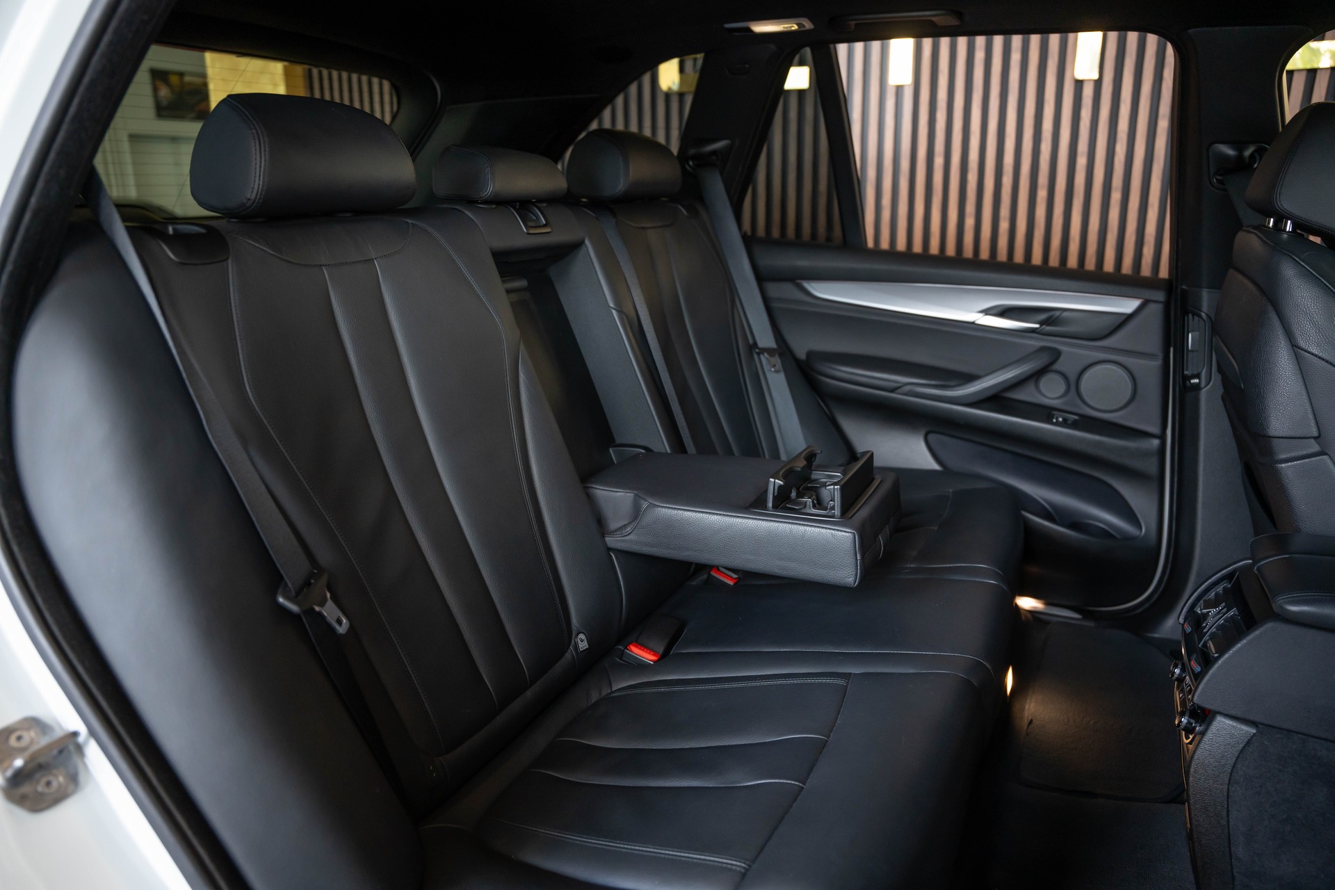 BMW X5 xDrive M50d Steptronic-image-18