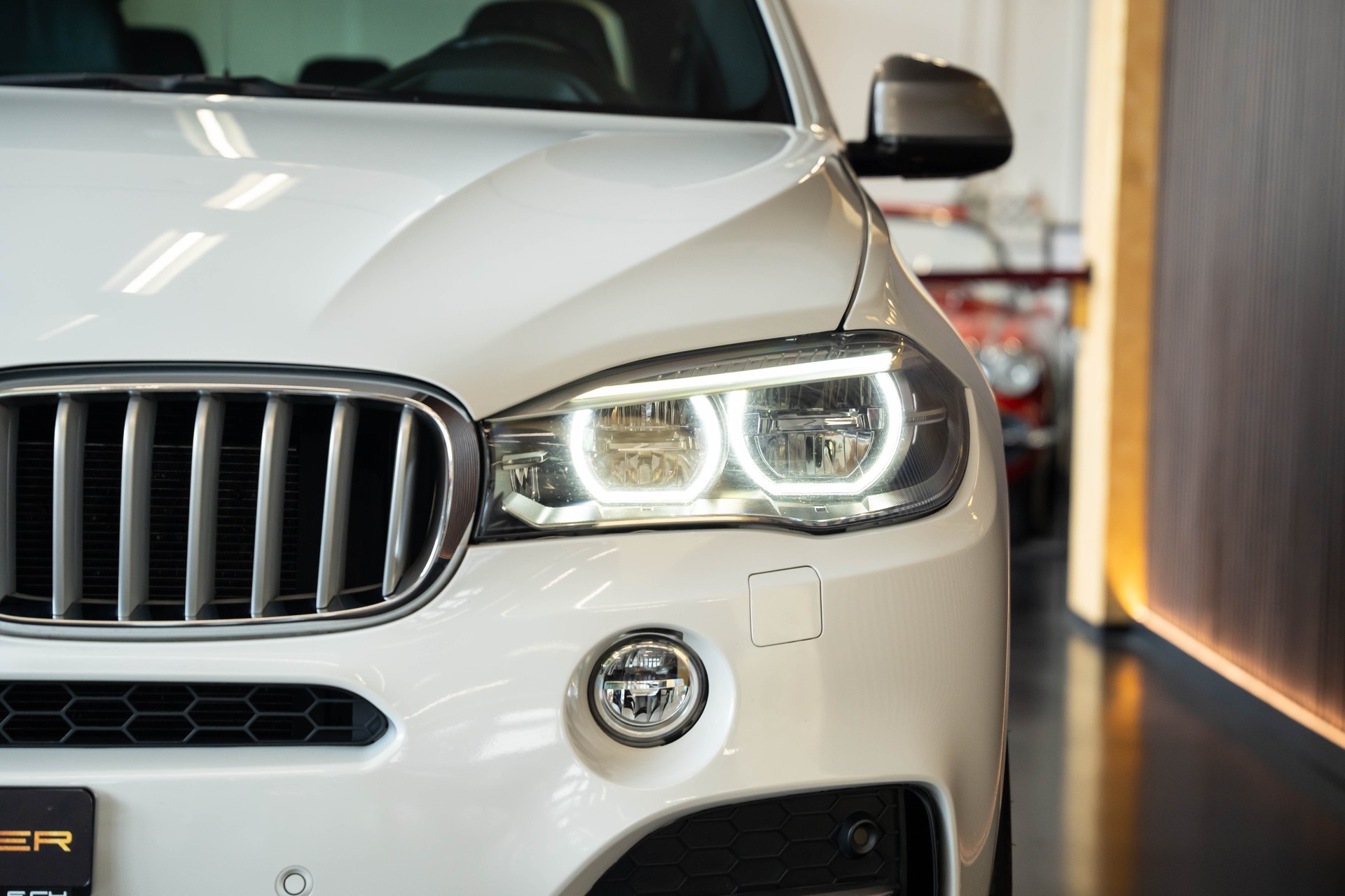 BMW X5 xDrive M50d Steptronic-image-6