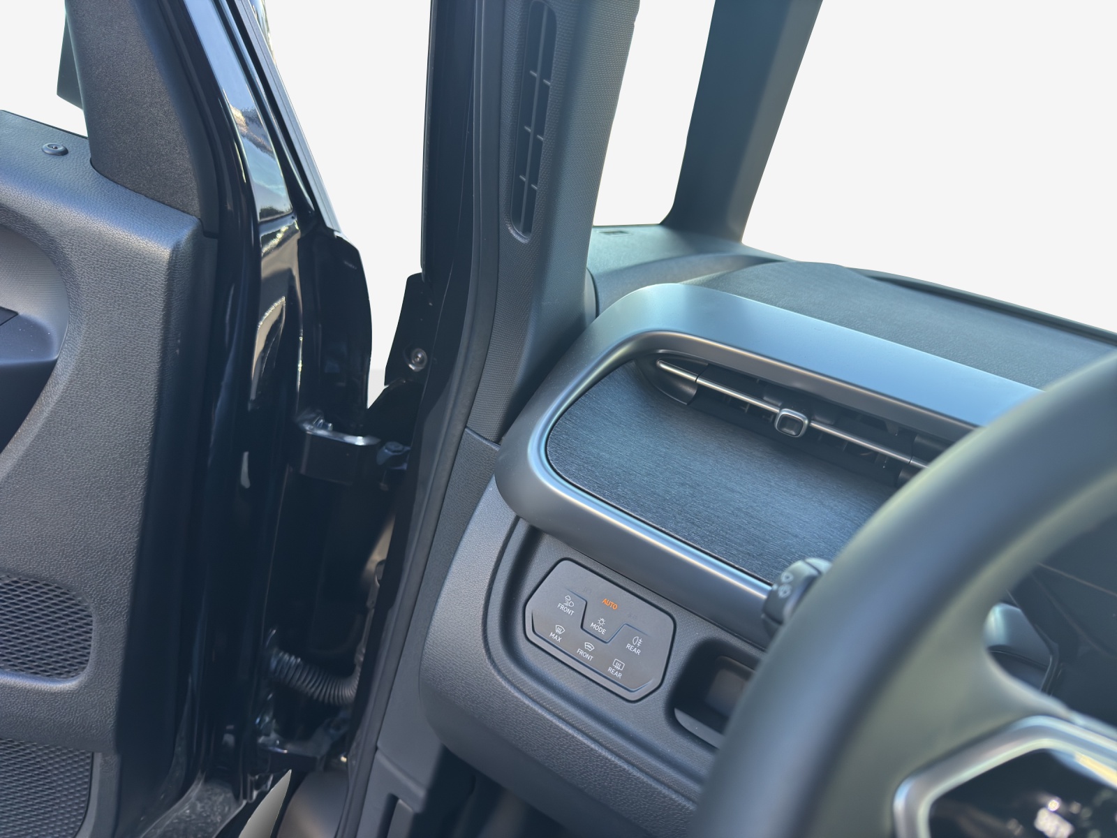 VW ID.Buzz NWB GTX 4 Motion-image-8