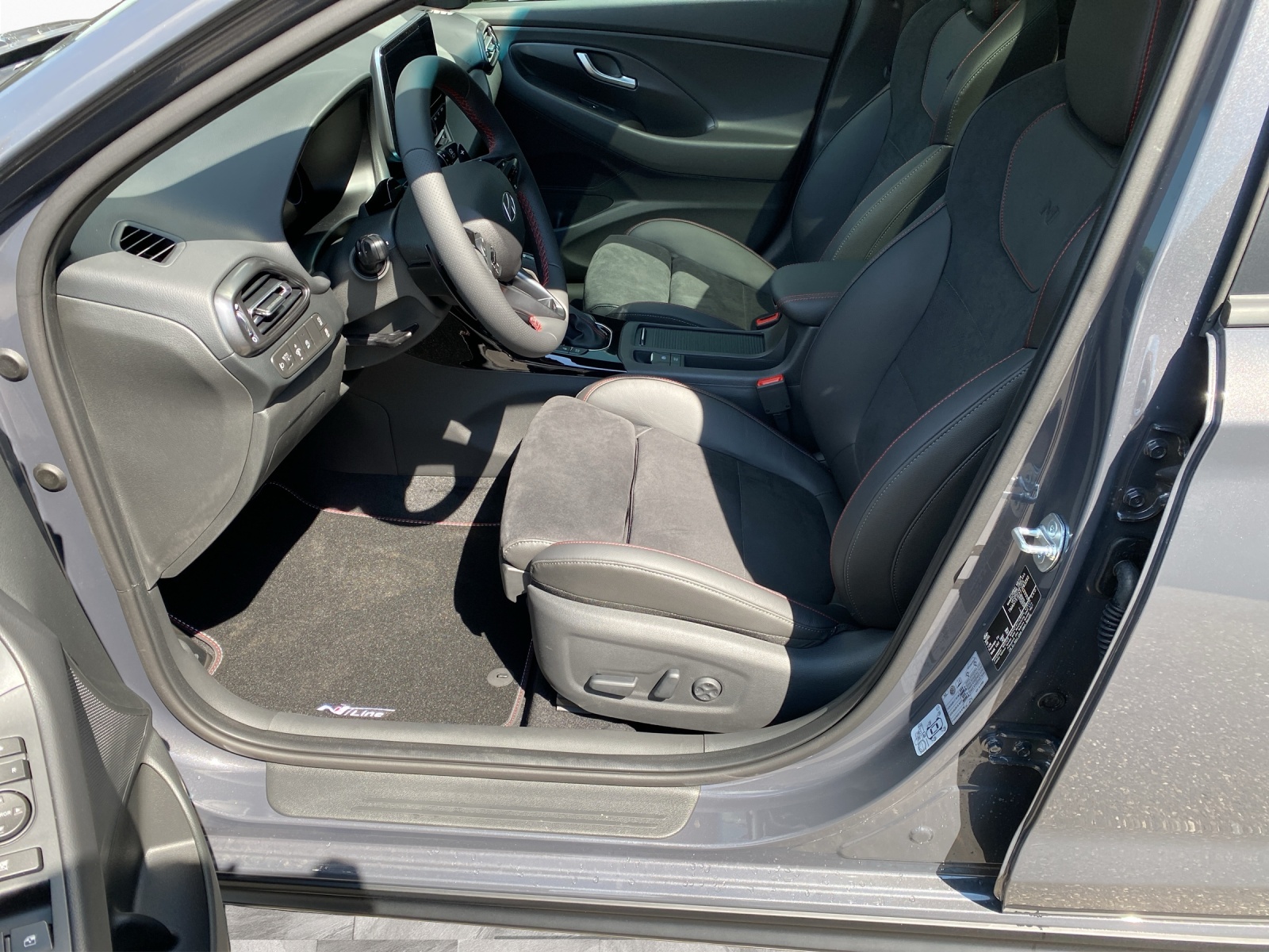 HYUNDAI i30 1.6 T-GDi N-Line-image-9