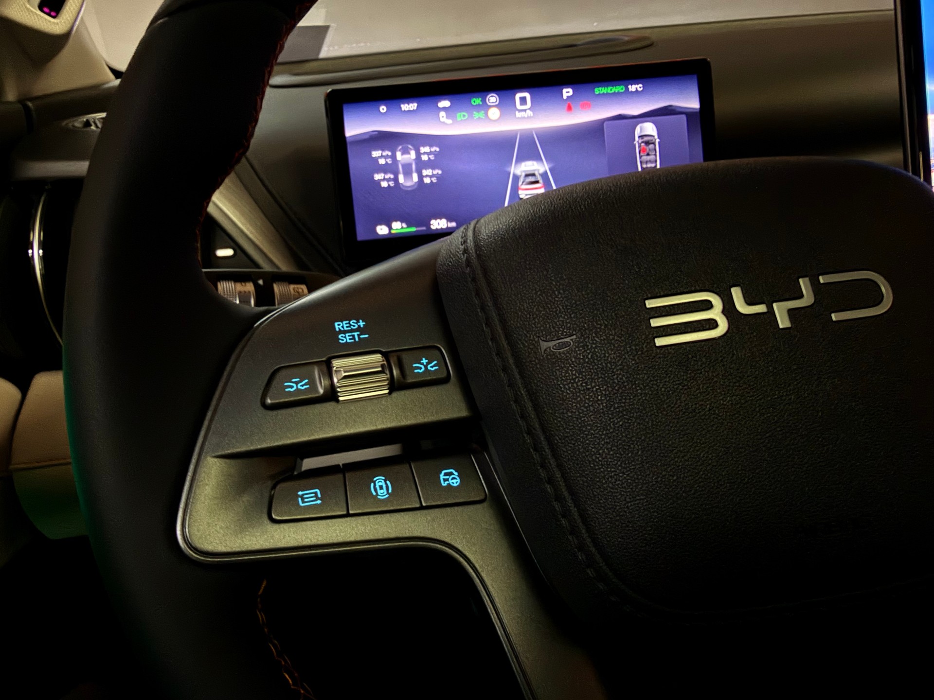 BYD Atto 3 EVO 74.8 kWh Excellence AWD-image-24