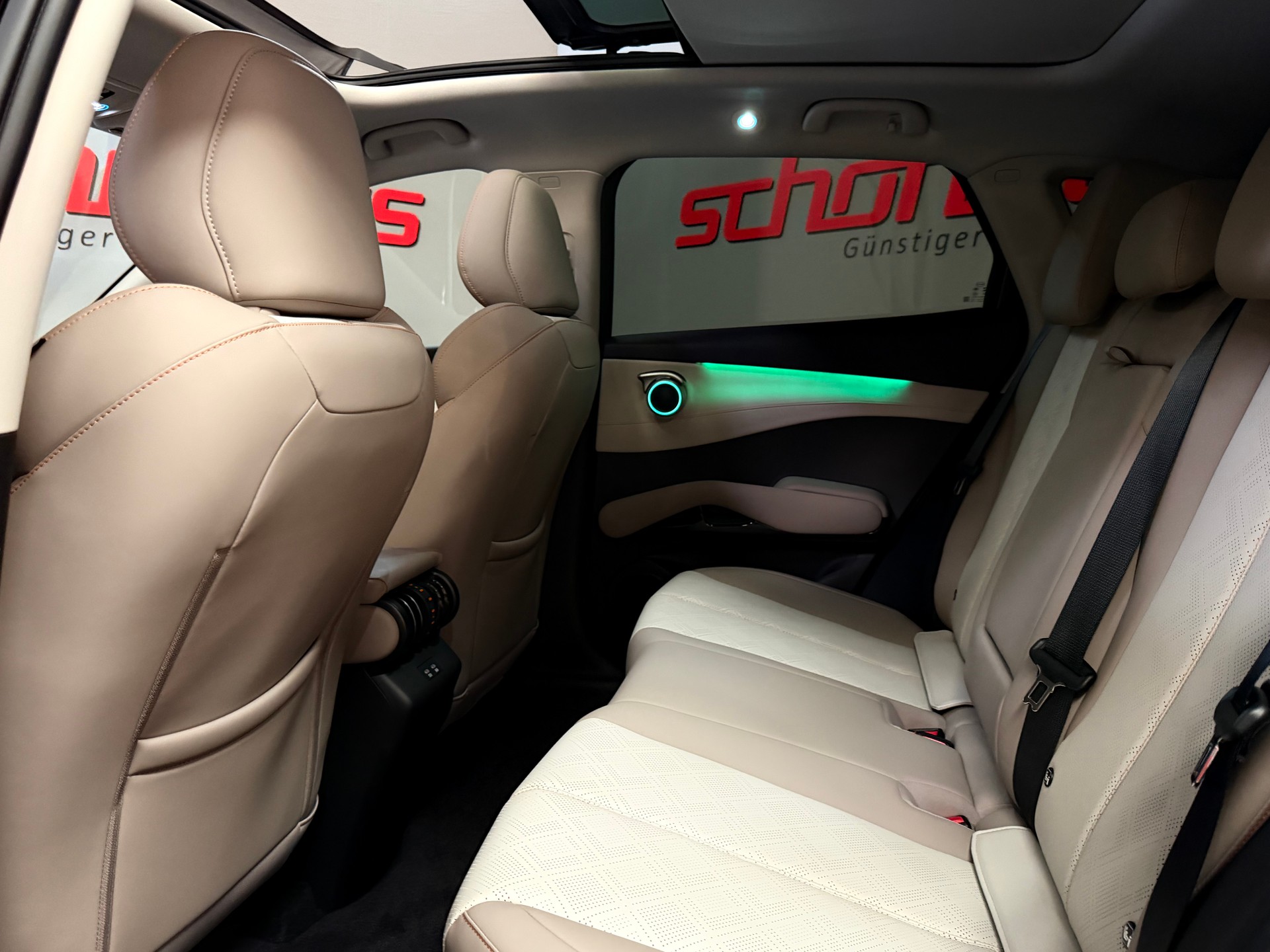 BYD Atto 3 EVO 74.8 kWh Excellence AWD-image-13