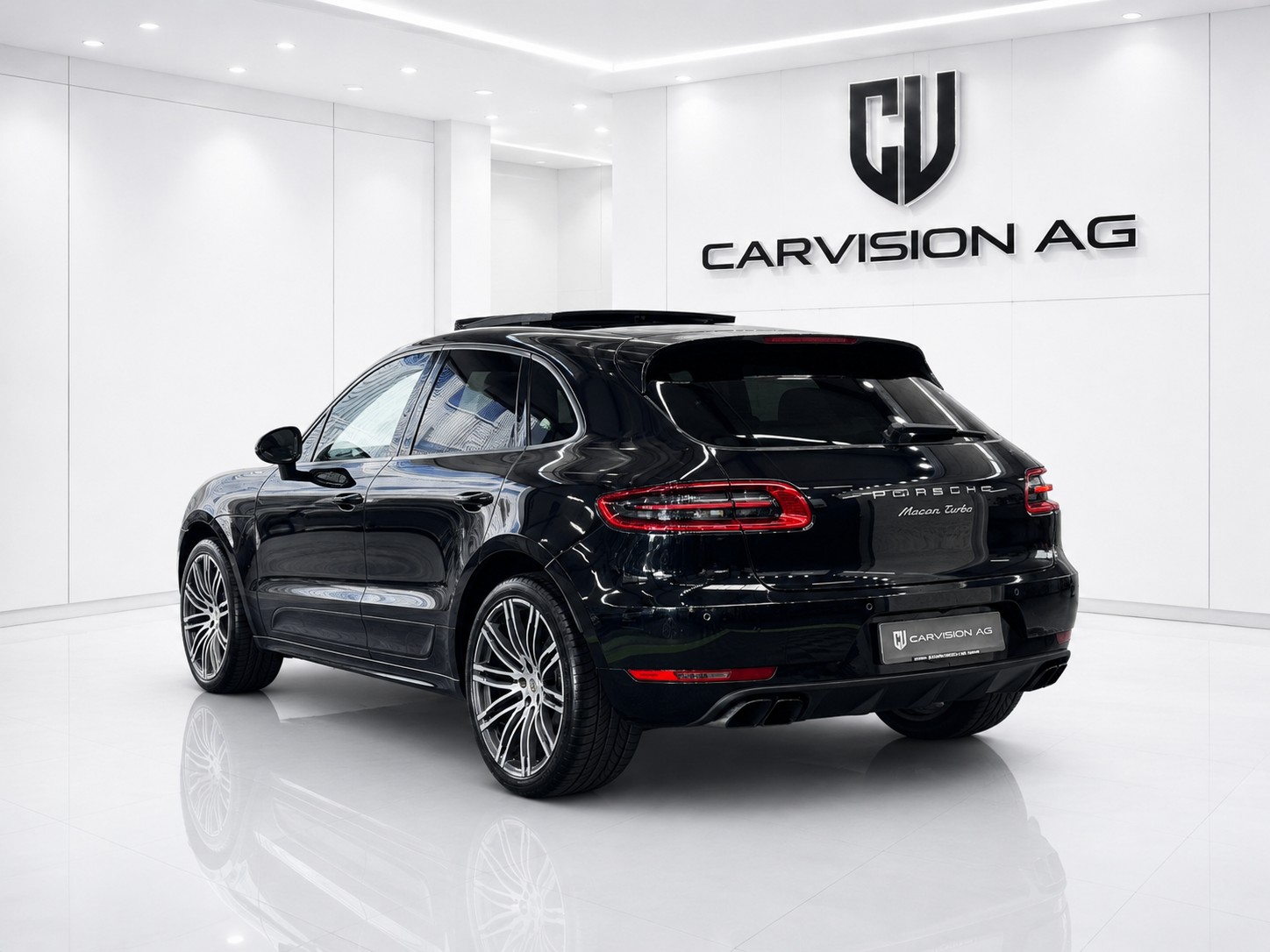 PORSCHE Macan Turbo PDK * Sport Chrono *-image-4
