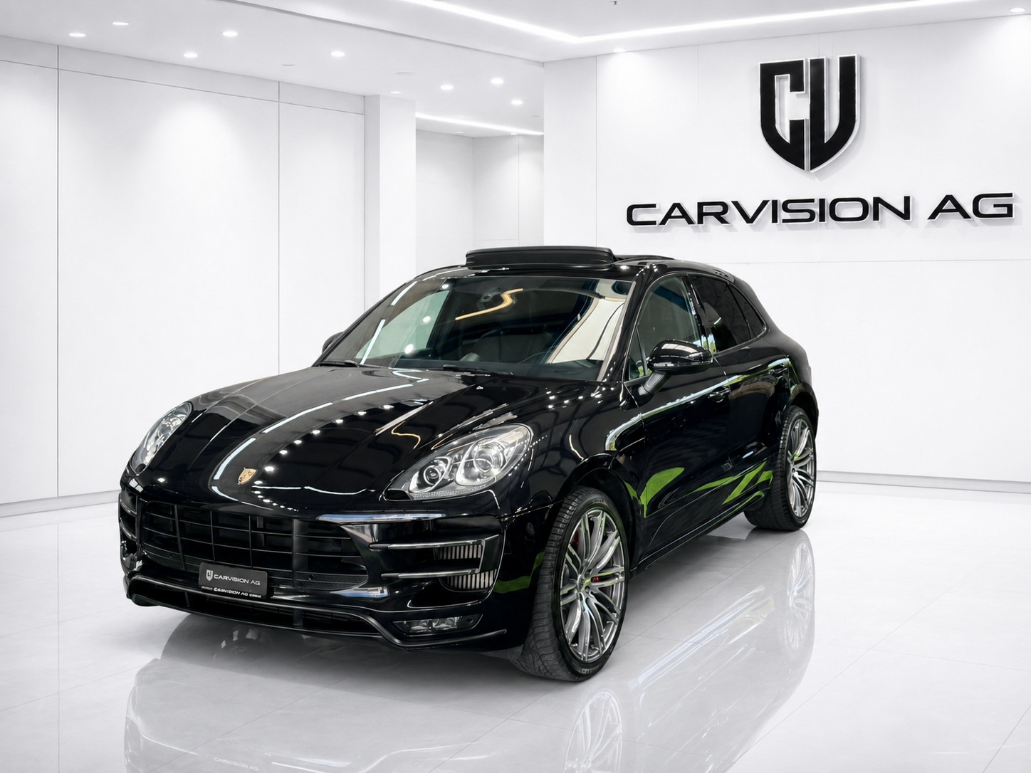 PORSCHE Macan Turbo PDK * Sport Chrono *