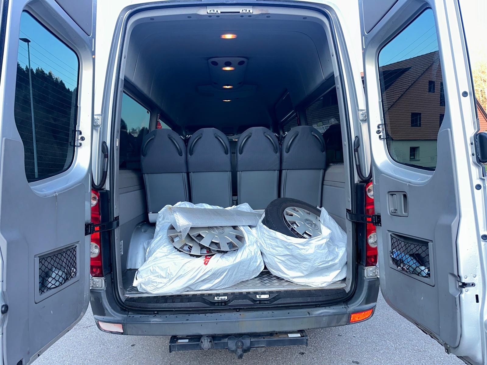 VW Crafter 35 2.5 TDI 109 PS-image-9