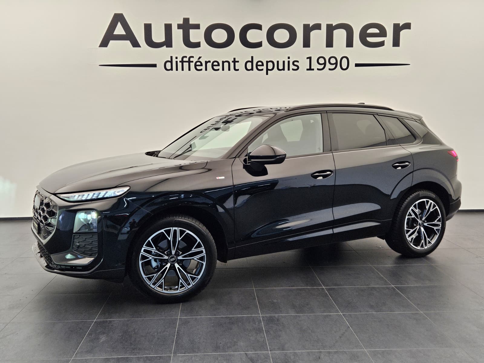 AUDI Q3 SUV 110 kW TFSI S tronic