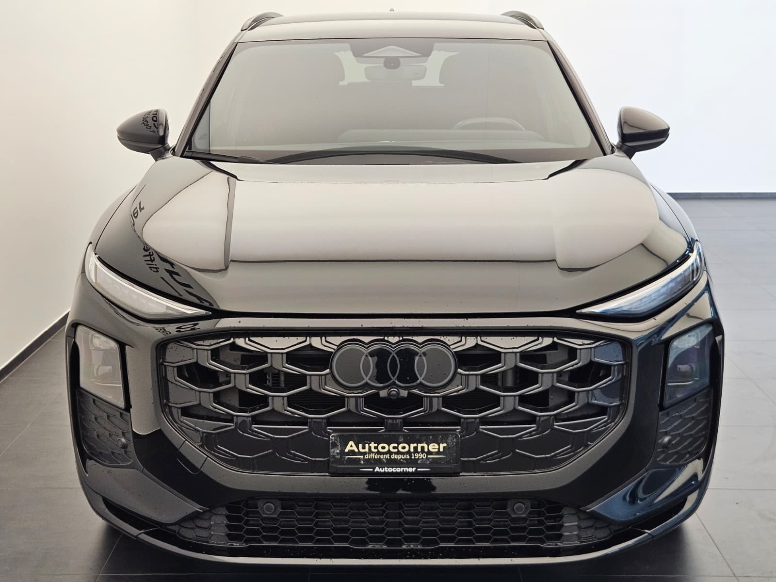 AUDI Q3 SUV 110 kW TFSI S tronic-showroom-element-3