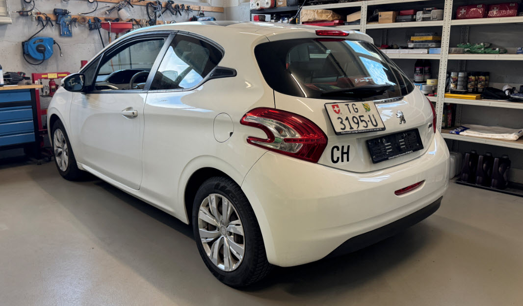 PEUGEOT 208 1.2 VTI Active-showroom-element-2