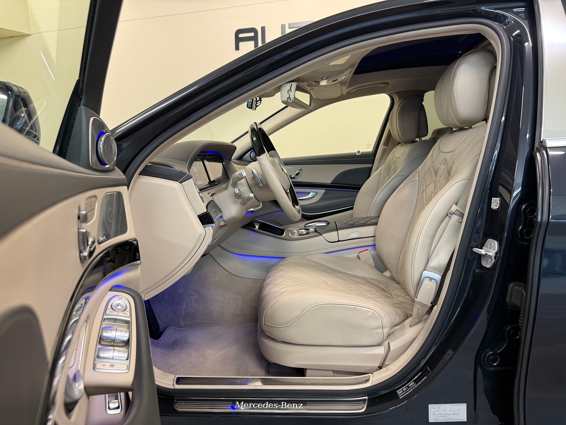 MERCEDES-BENZ S 600 Maybach 7G-Tronic-image-7