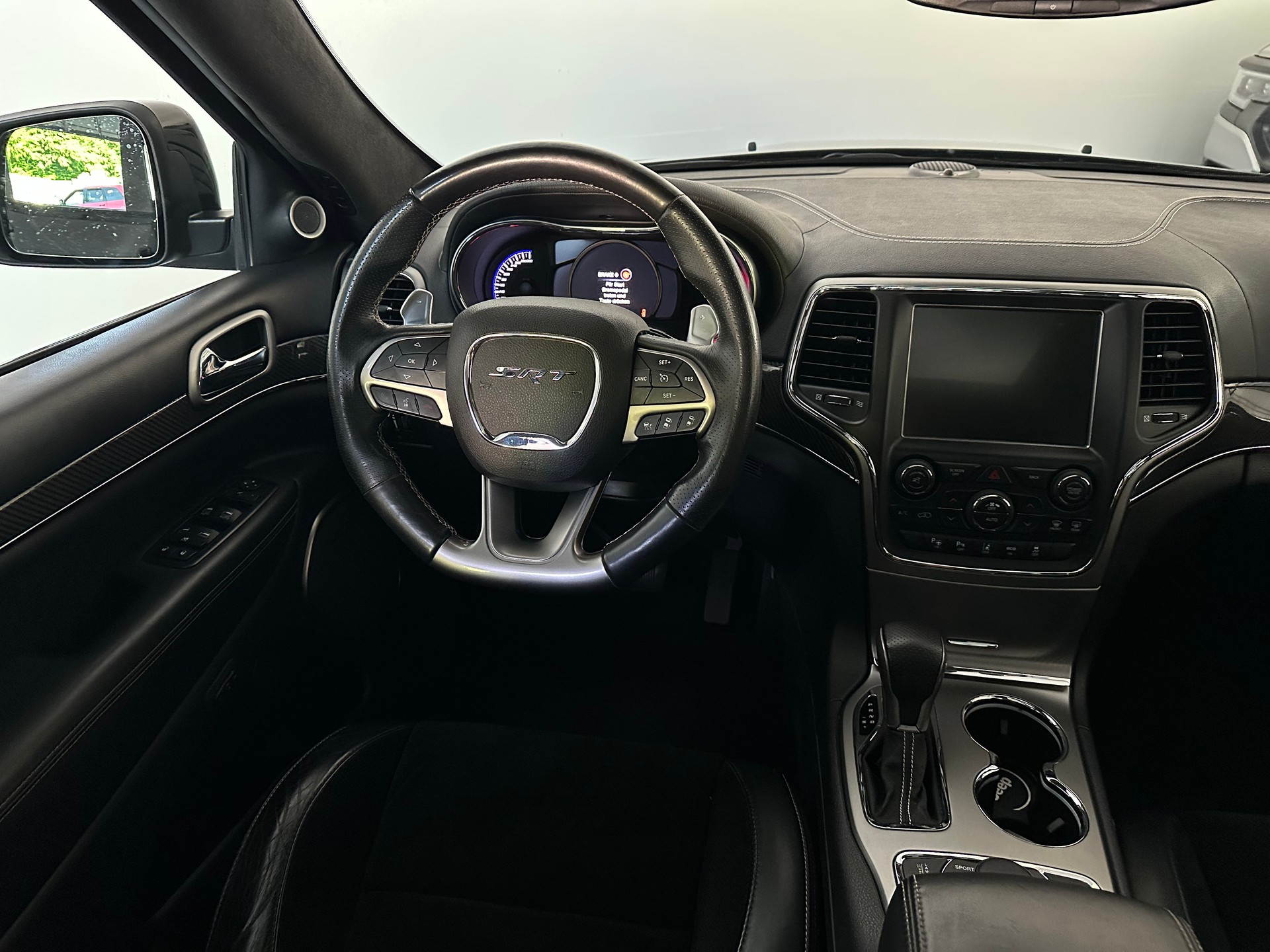 JEEP Grand Cherokee 6.4 V8 HEMI SRT8 Automatic-image-9