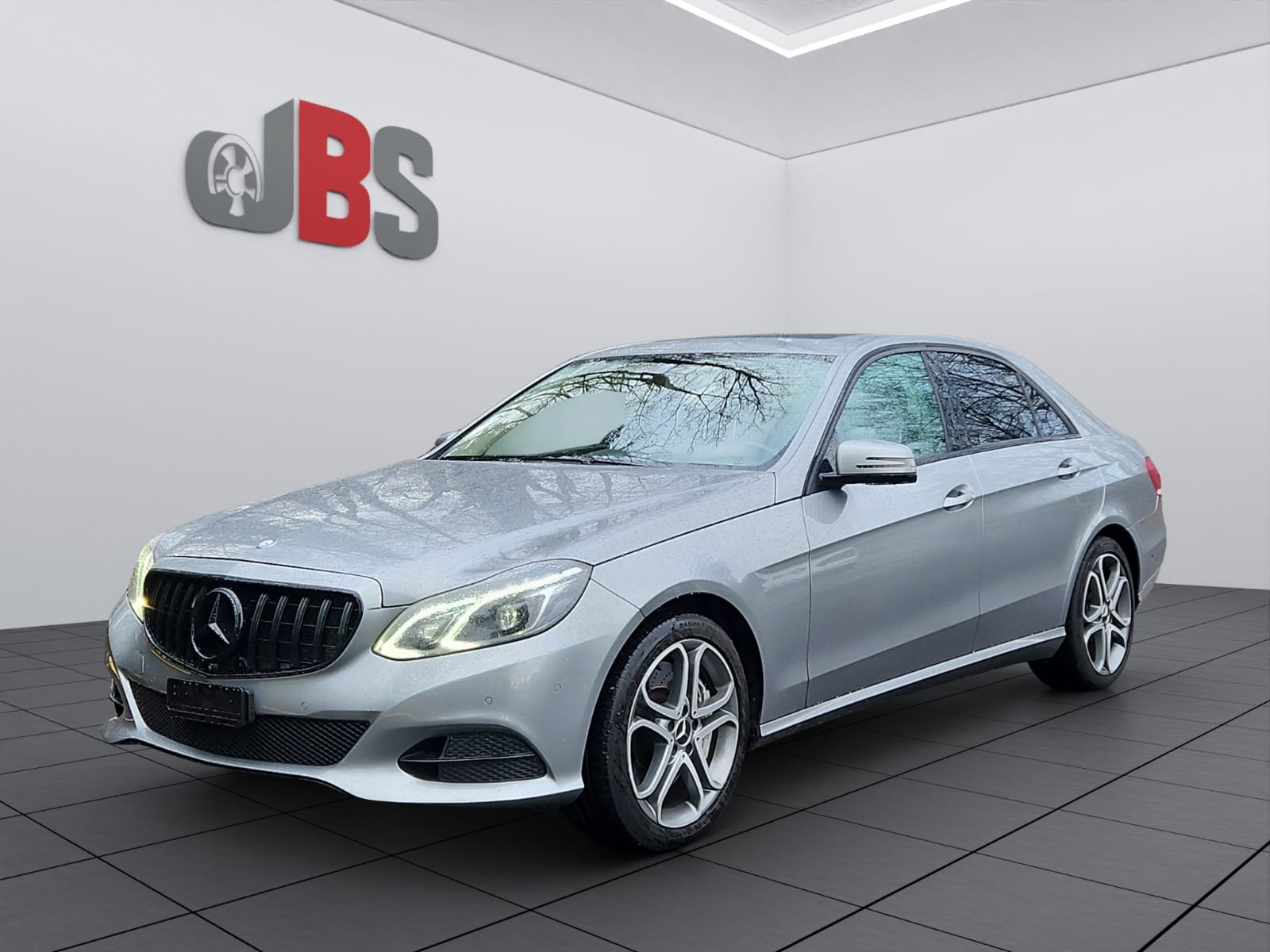 MERCEDES-BENZ E 500 Avantgarde 4Matic 7G-Tronic