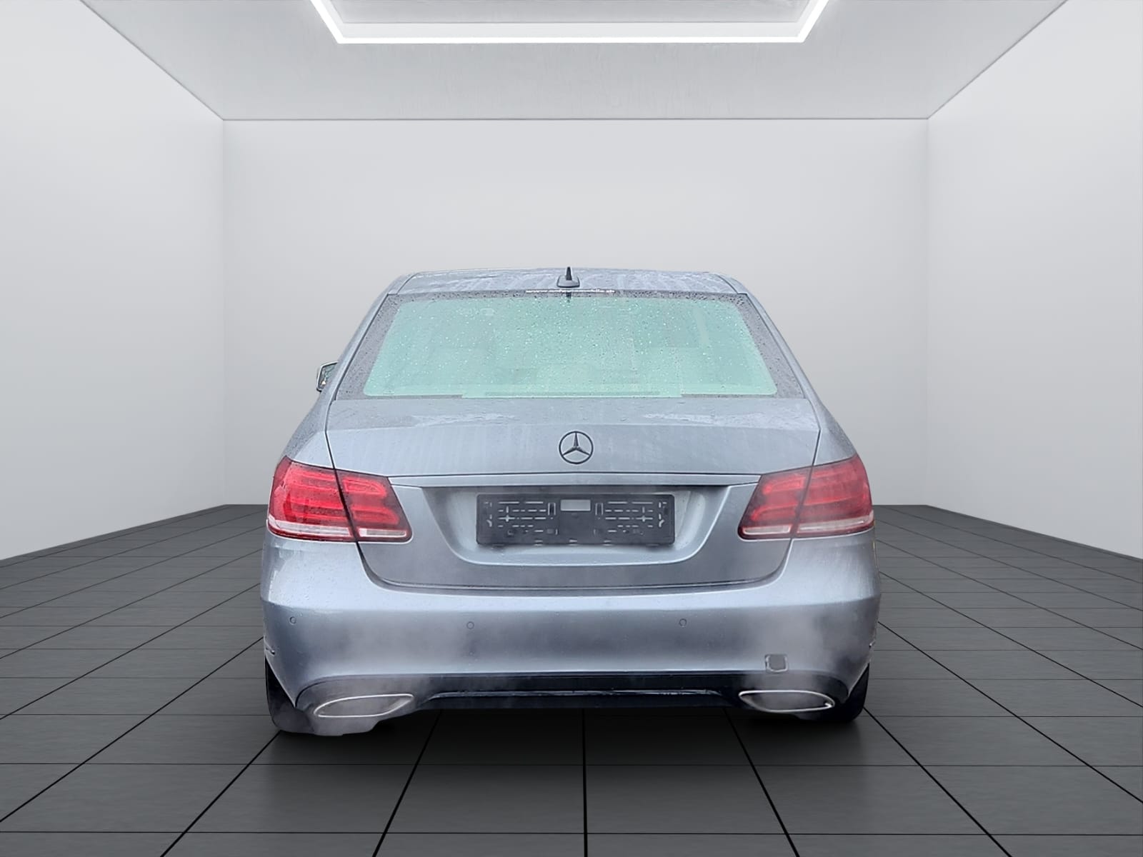 MERCEDES-BENZ E 500 Avantgarde 4Matic 7G-Tronic-image-4