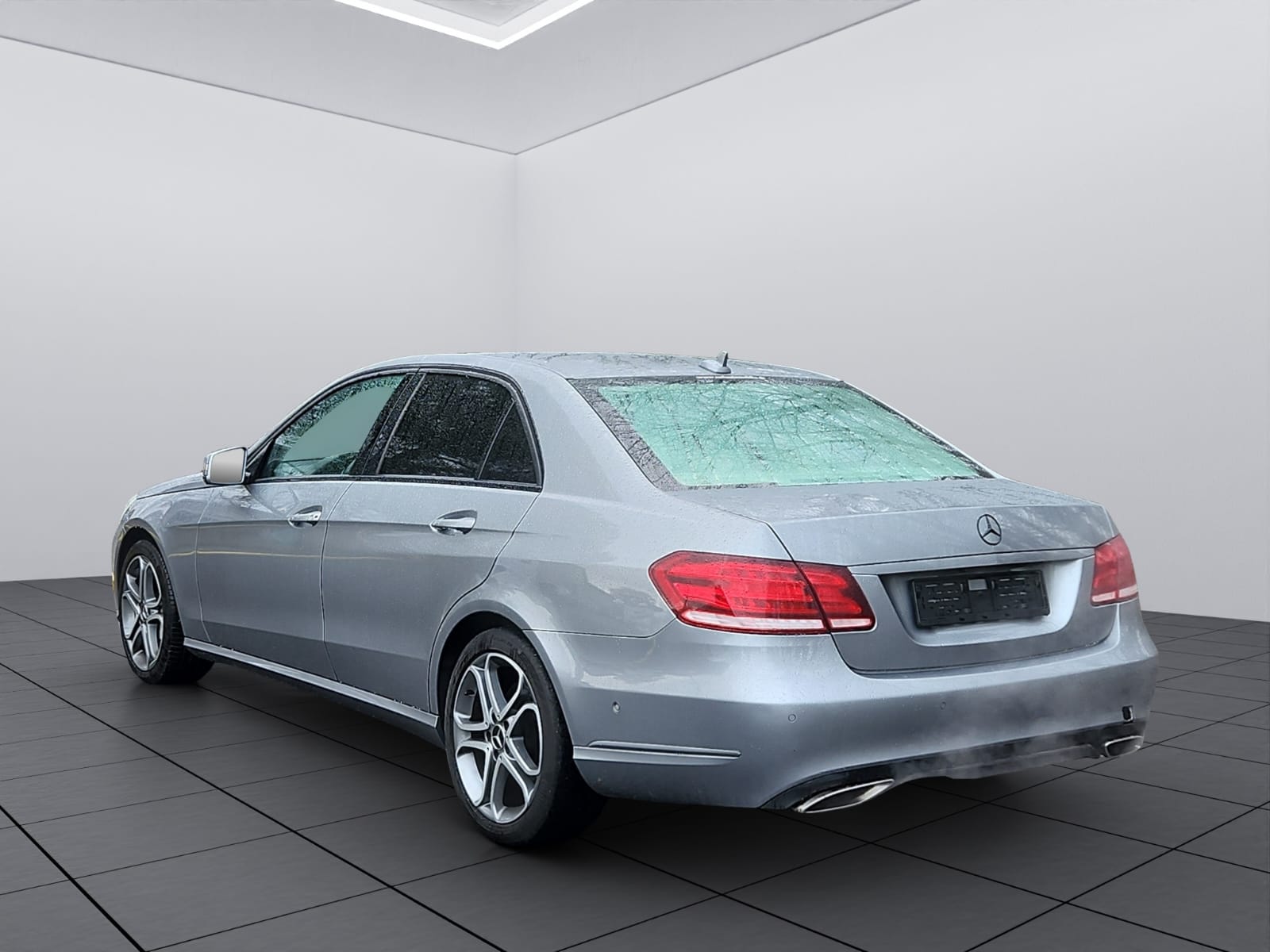 MERCEDES-BENZ E 500 Avantgarde 4Matic 7G-Tronic-showroom-element-3