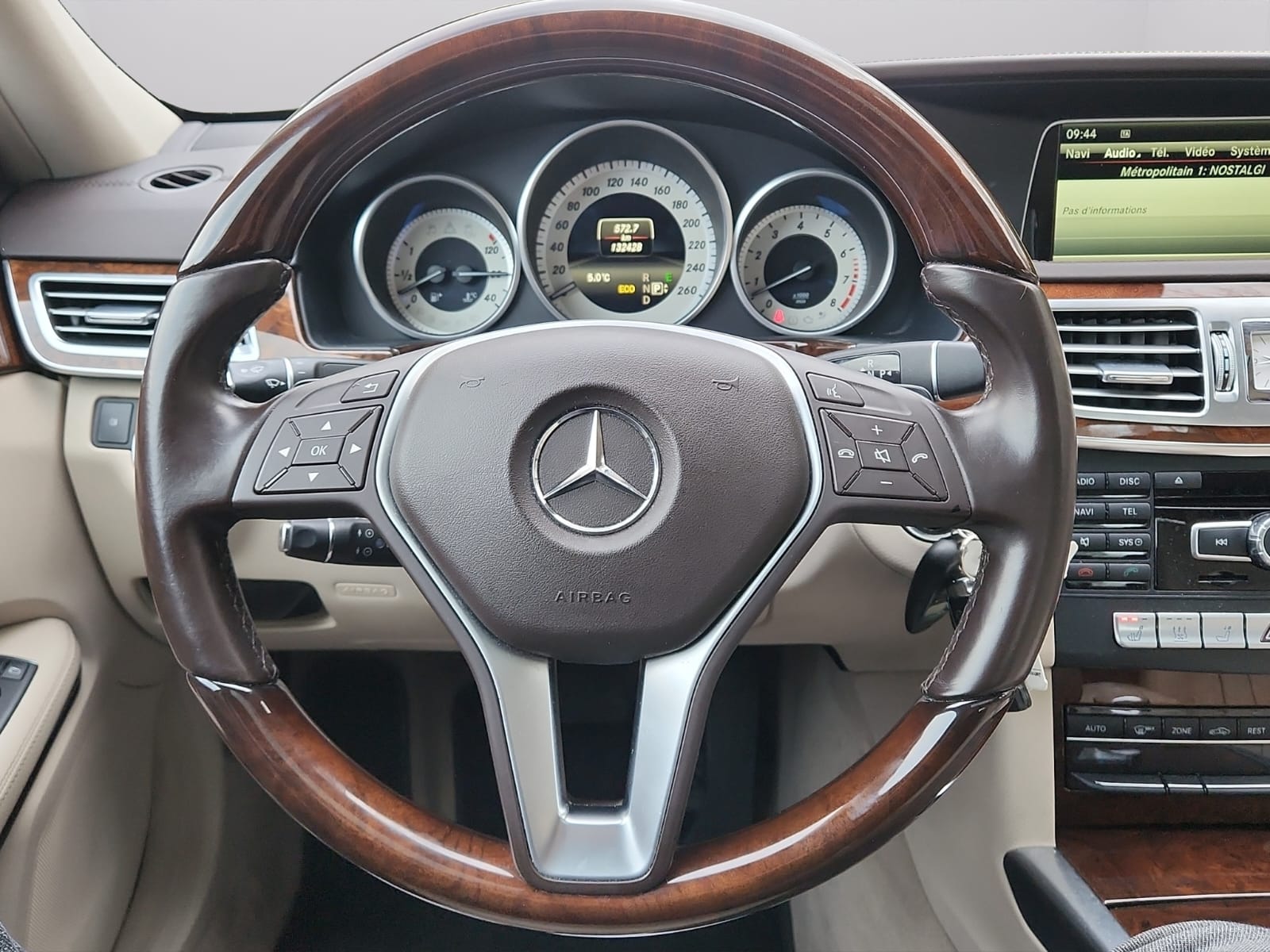 MERCEDES-BENZ E 500 Avantgarde 4Matic 7G-Tronic-image-8
