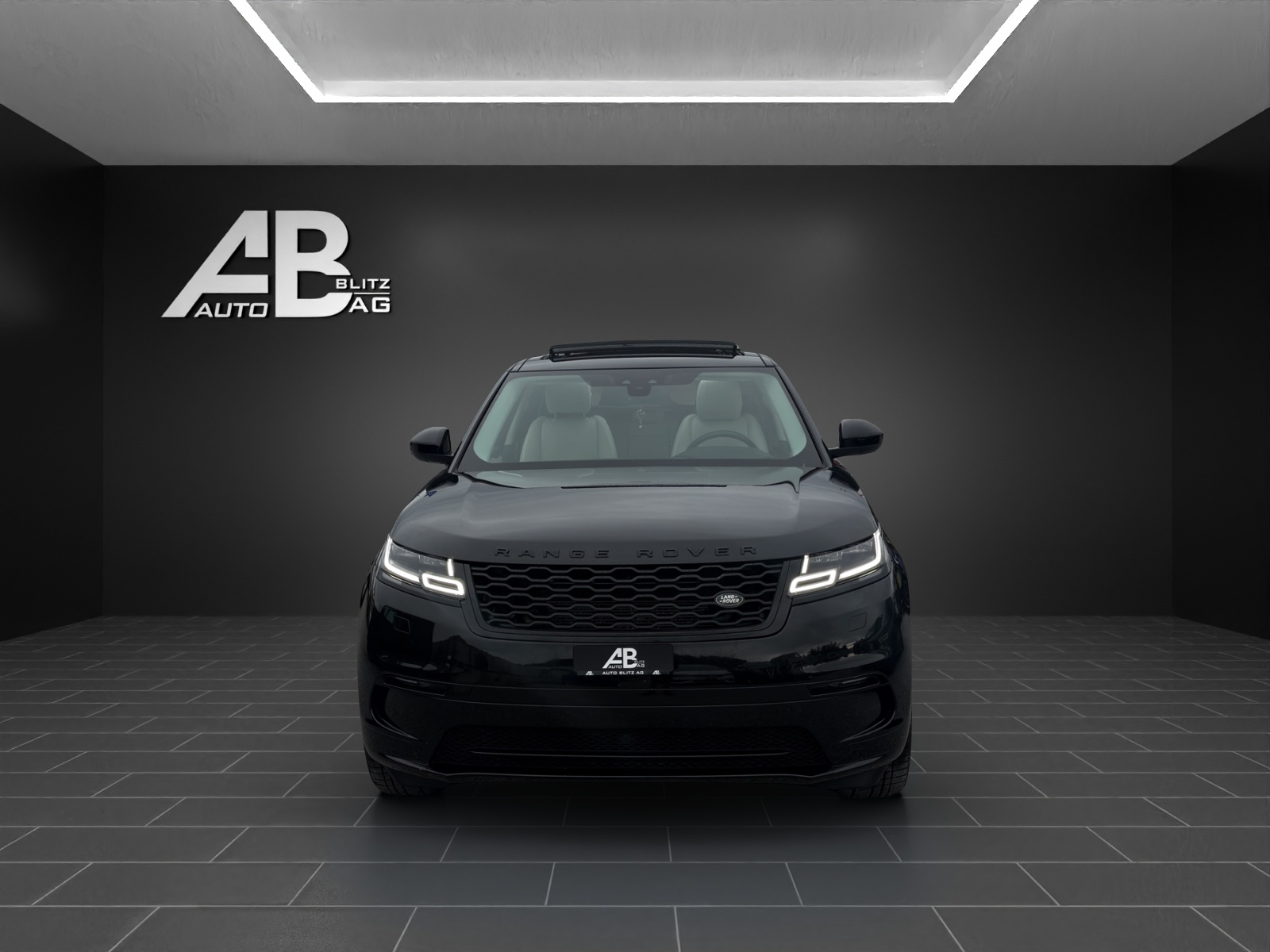 LAND ROVER Range Rover Velar R-Dynamic P 380 SE Automatic mit 380 PS