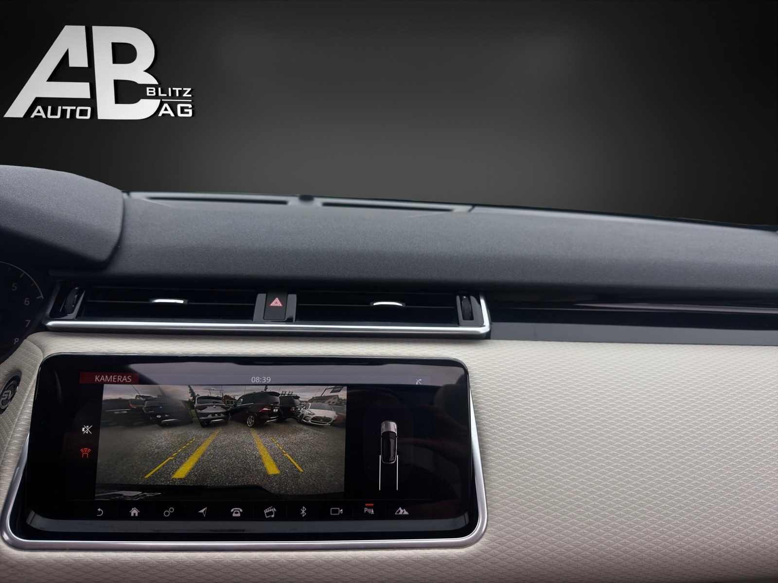 LAND ROVER Range Rover Velar R-Dynamic P 380 SE Automatic mit 380 PS-image-11