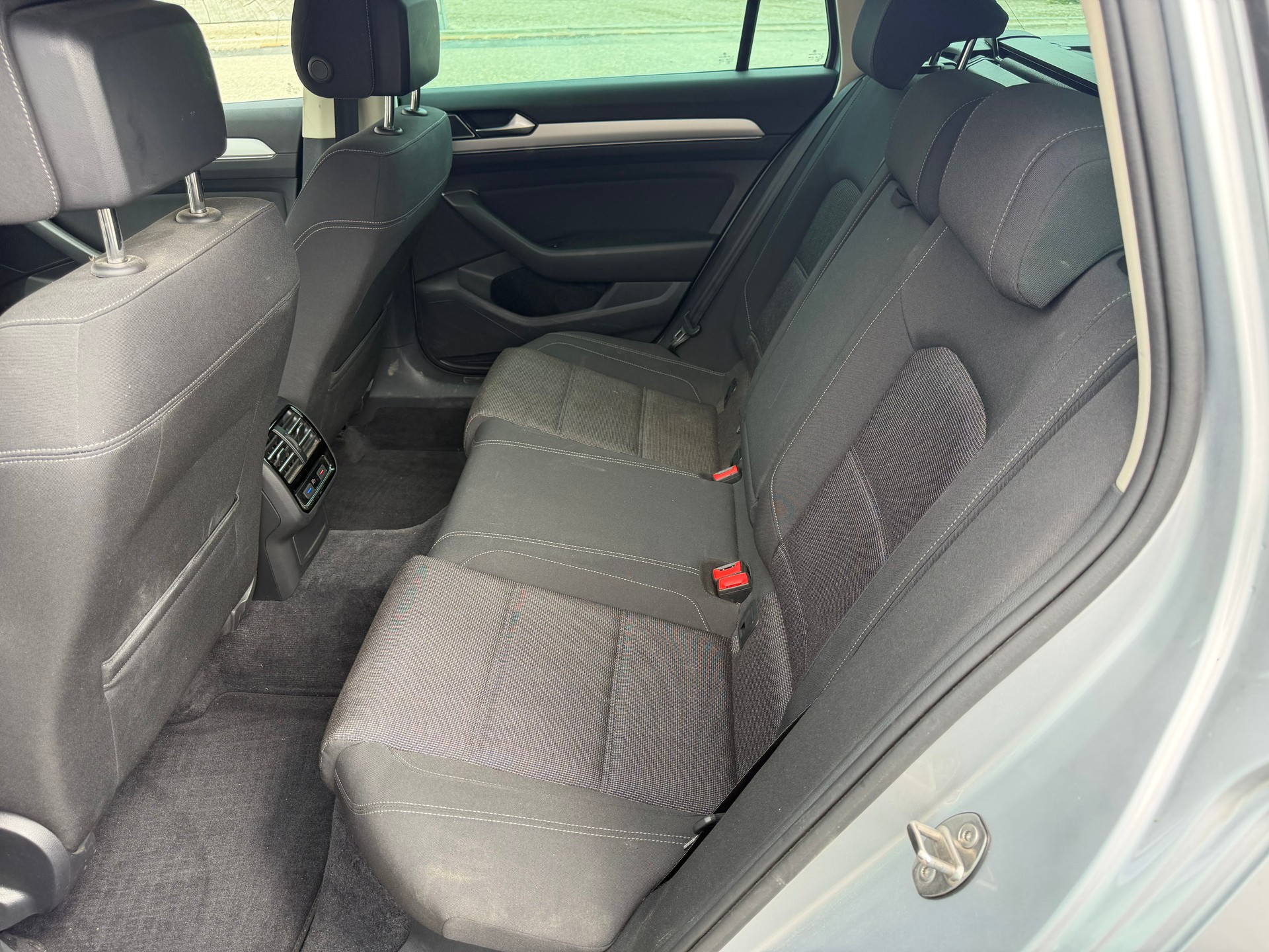 VW Passat Variant 2.0 TDI BMT Comfortline DSG-image-10