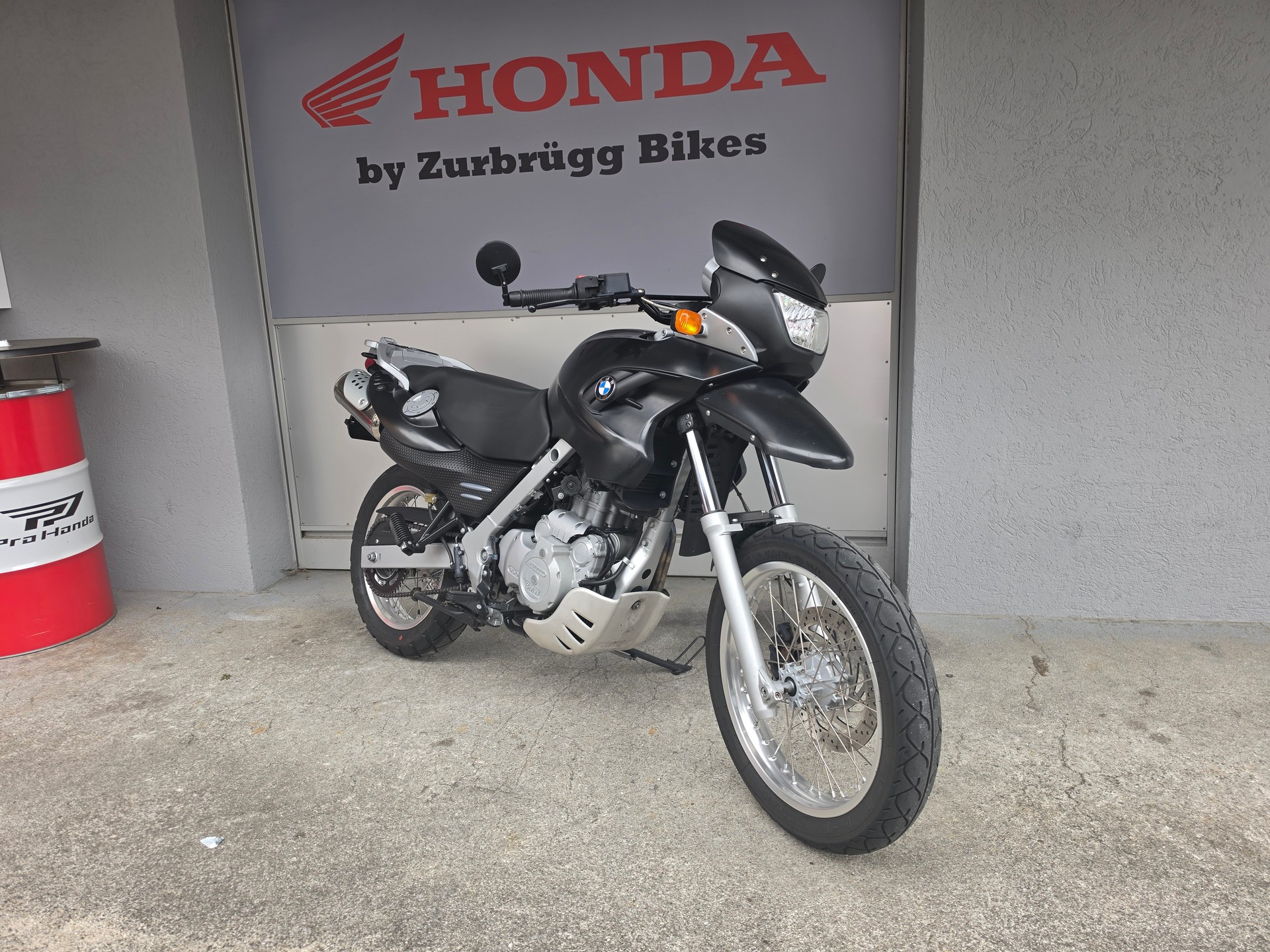 BMW E650G-image-0