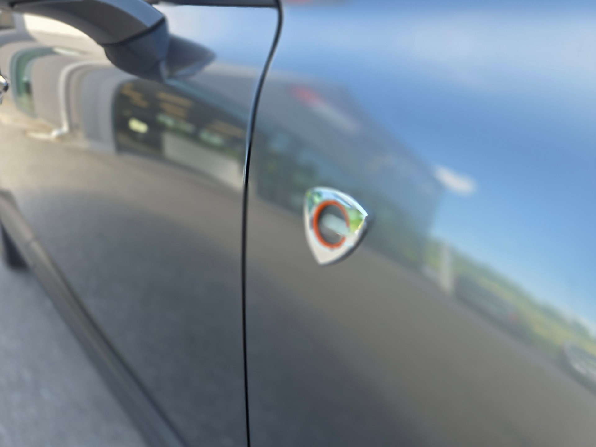 MAZDA MX-30 PHEV e-Skyactiv R-EV 170 Exclusive-Line-image-7