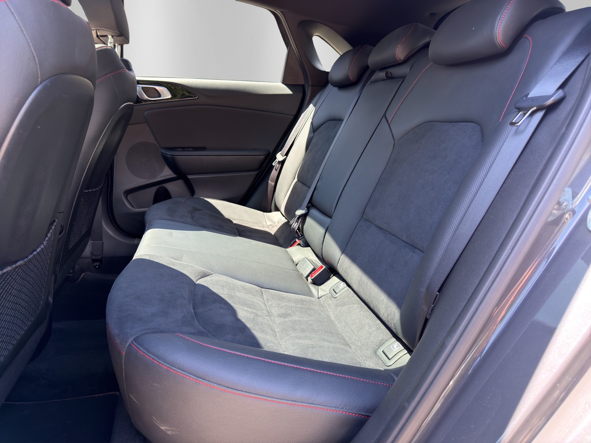 KIA Ceed GT 1.6 T-GDi GT DCT-image-10