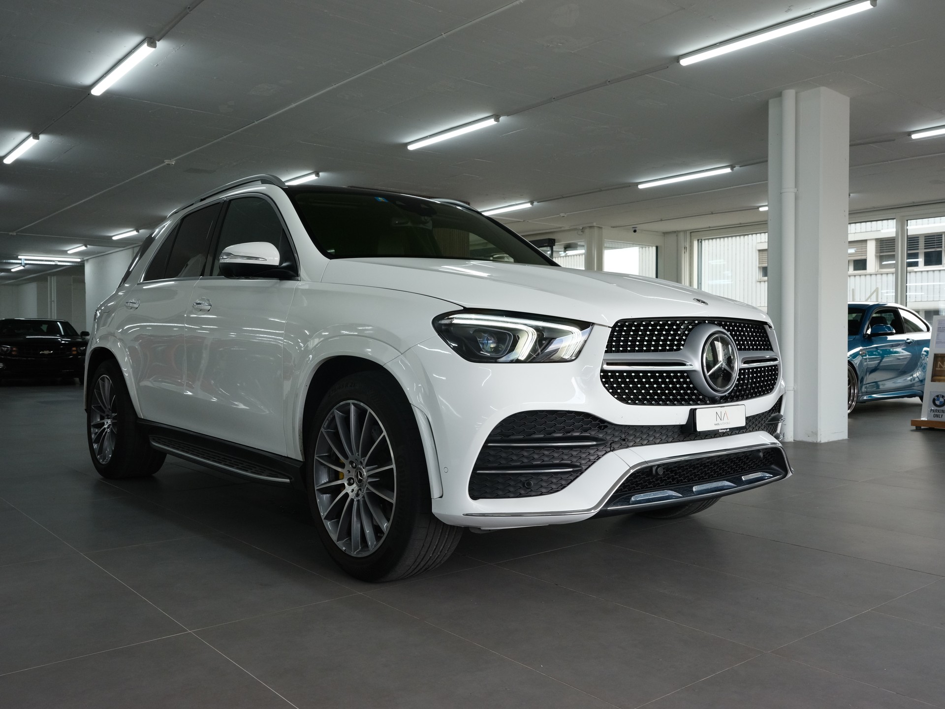 MERCEDES-BENZ GLE 400 d 4Matic AMG Line 9G-Tronic *Softclose* *Panorama* *360 Kamera*-showroom-element-1