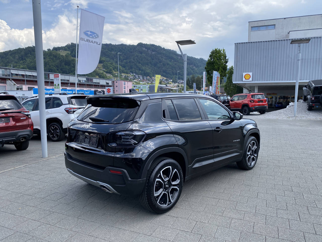 JEEP Avenger 1.2 MHEV Summit-image-3