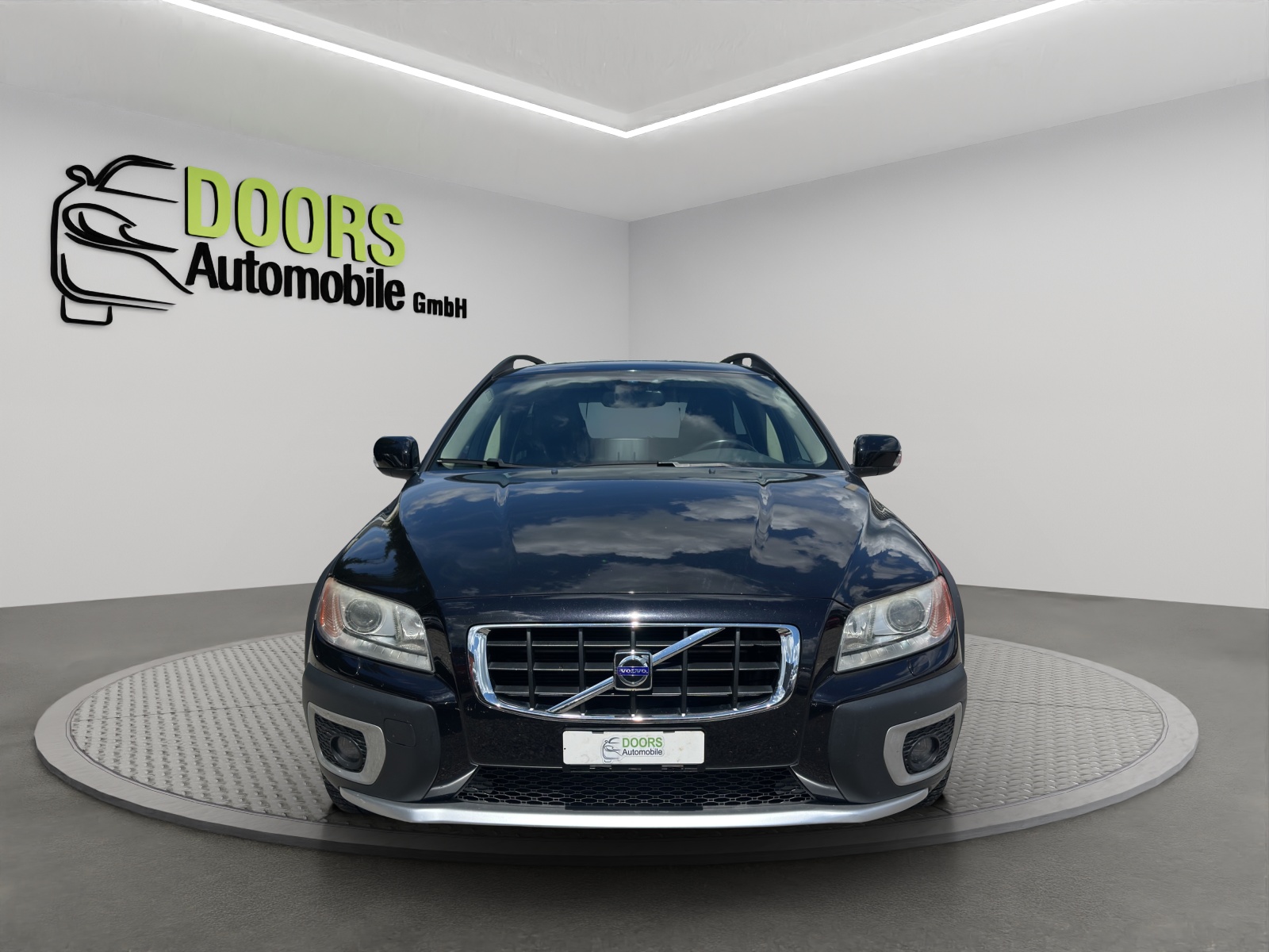 VOLVO XC70 D5 AWD Summum Geartronic-showroom-element-1