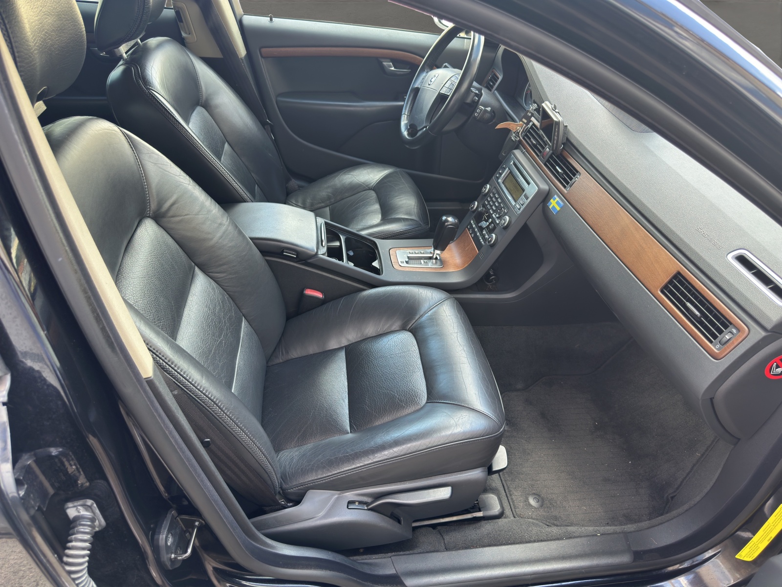 VOLVO XC70 D5 AWD Summum Geartronic-image-13