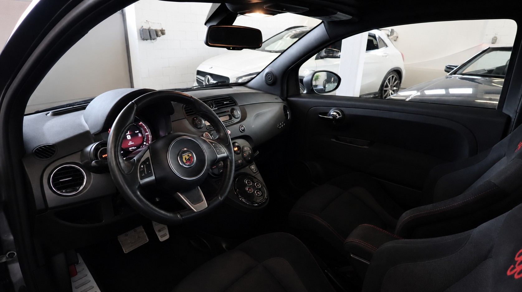 FIAT 595C 1.4 16V Turbo Abarth Competizione-showroom-element-3