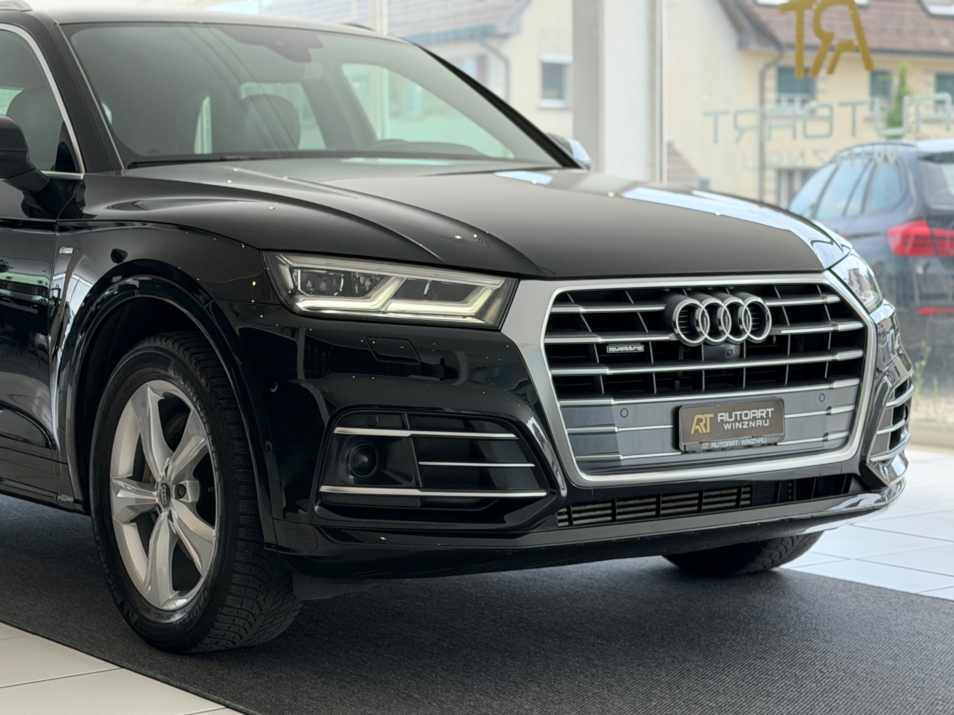 AUDI Q5 2.0 TFSI sport quattro S-tronic **TOP Ausstattung**-showroom-element-3